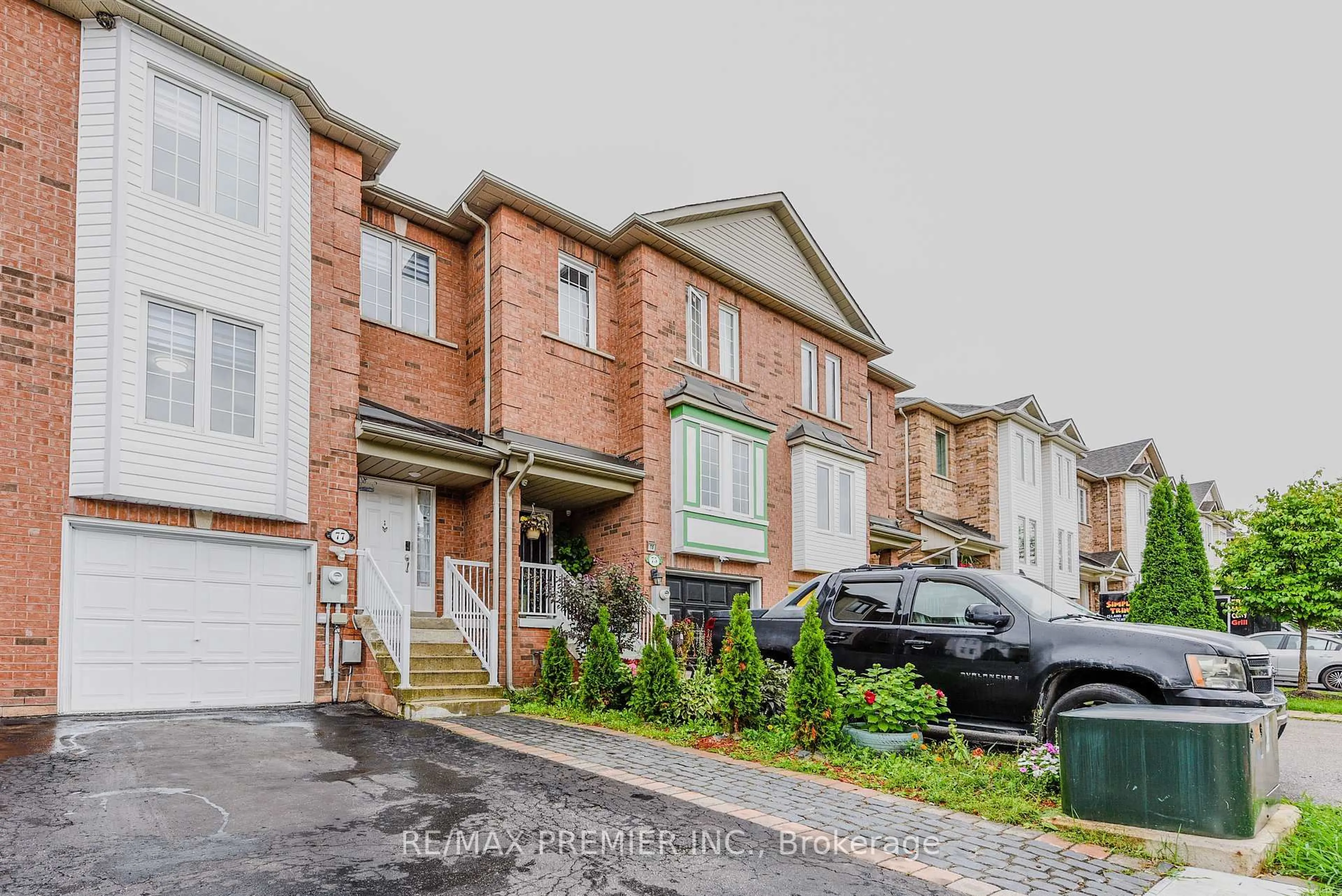 Unknown for 77 Wilmont Crt, Brampton Ontario L6X 4Z7