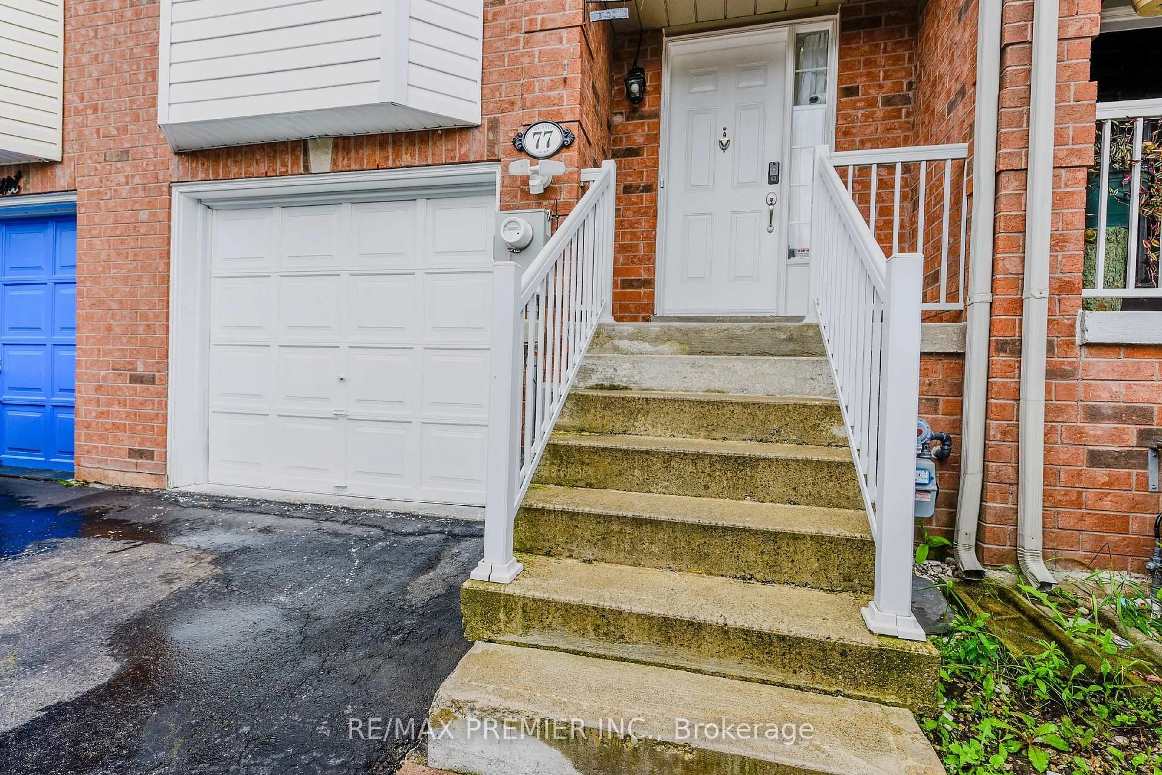 Unknown for 77 Wilmont Crt, Brampton Ontario L6X 4Z7
