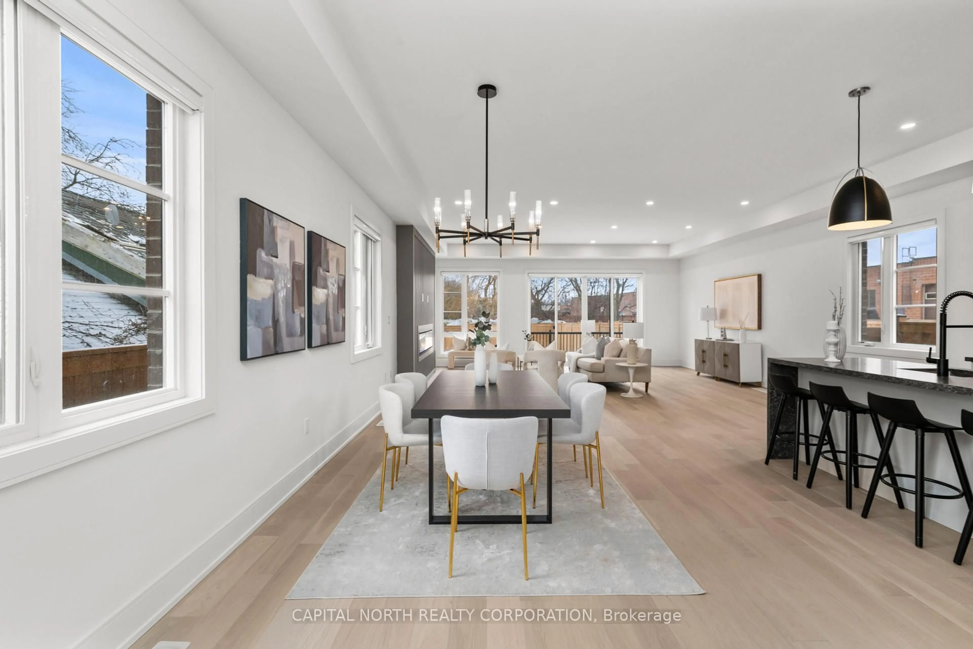 Dining room, unknown for 1076 Roosevelt Rd, Mississauga Ontario L5G 3Y8
