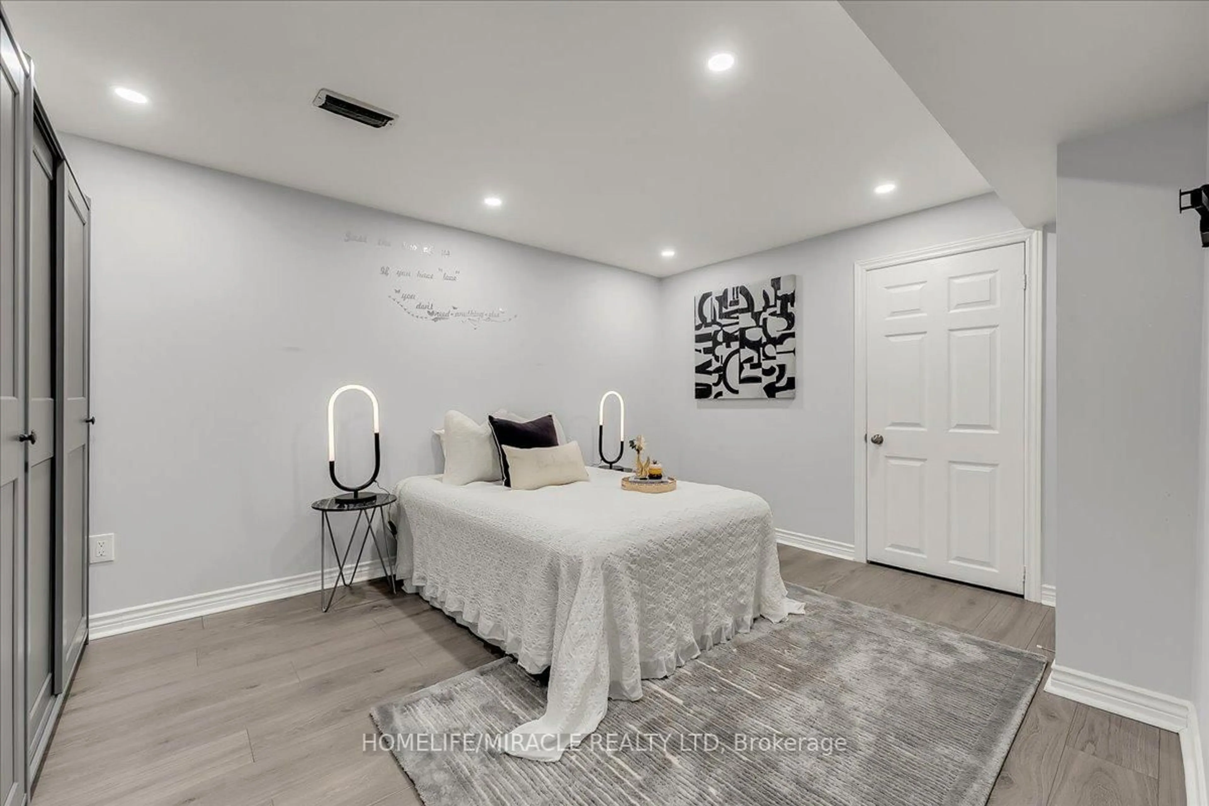 Bedroom with bed, unknown for 301 O'donoghue Ave, Oakville Ontario L6H 3W5