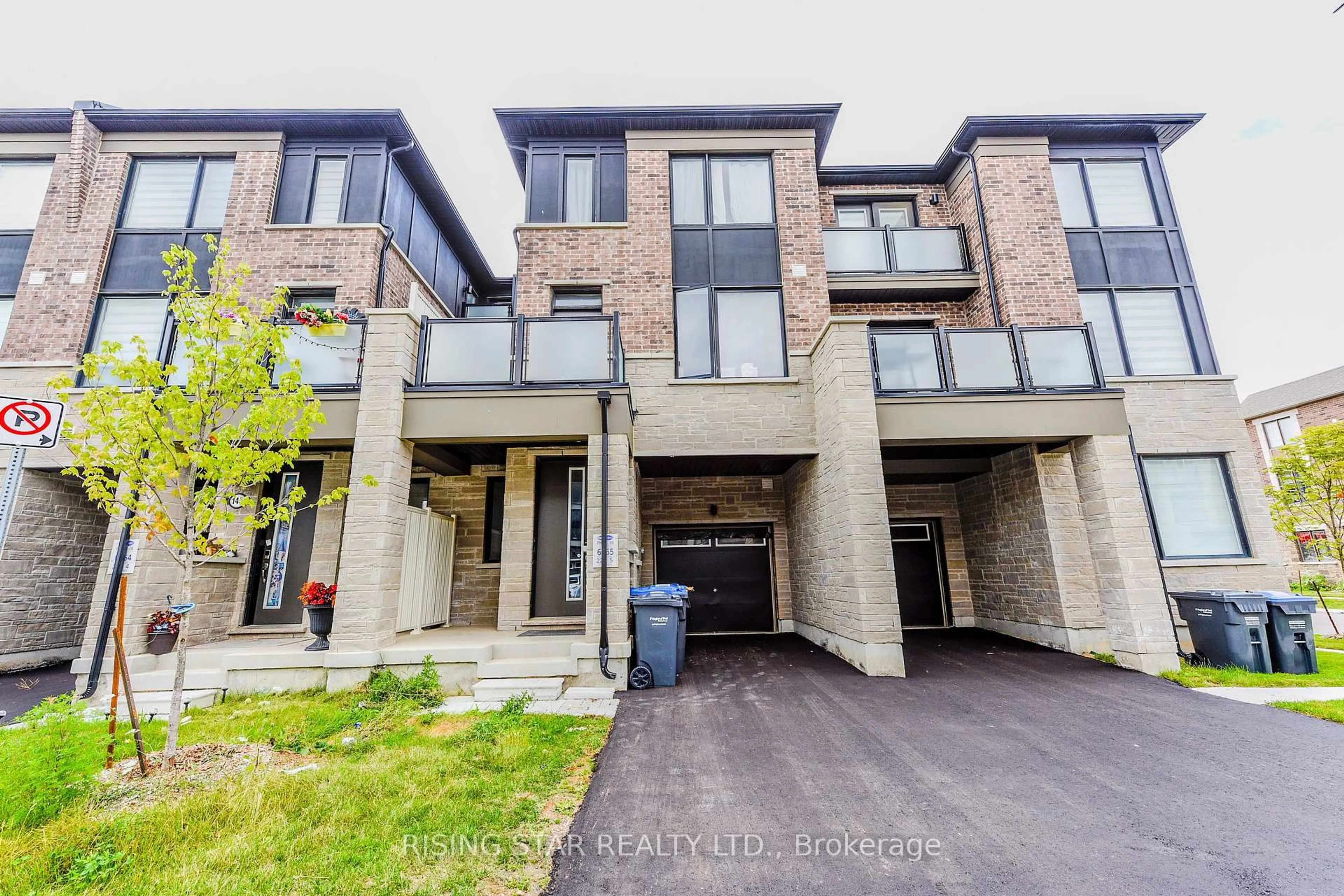 Unknown for 147 Keppel Circ, Brampton Ontario L7A 5K5