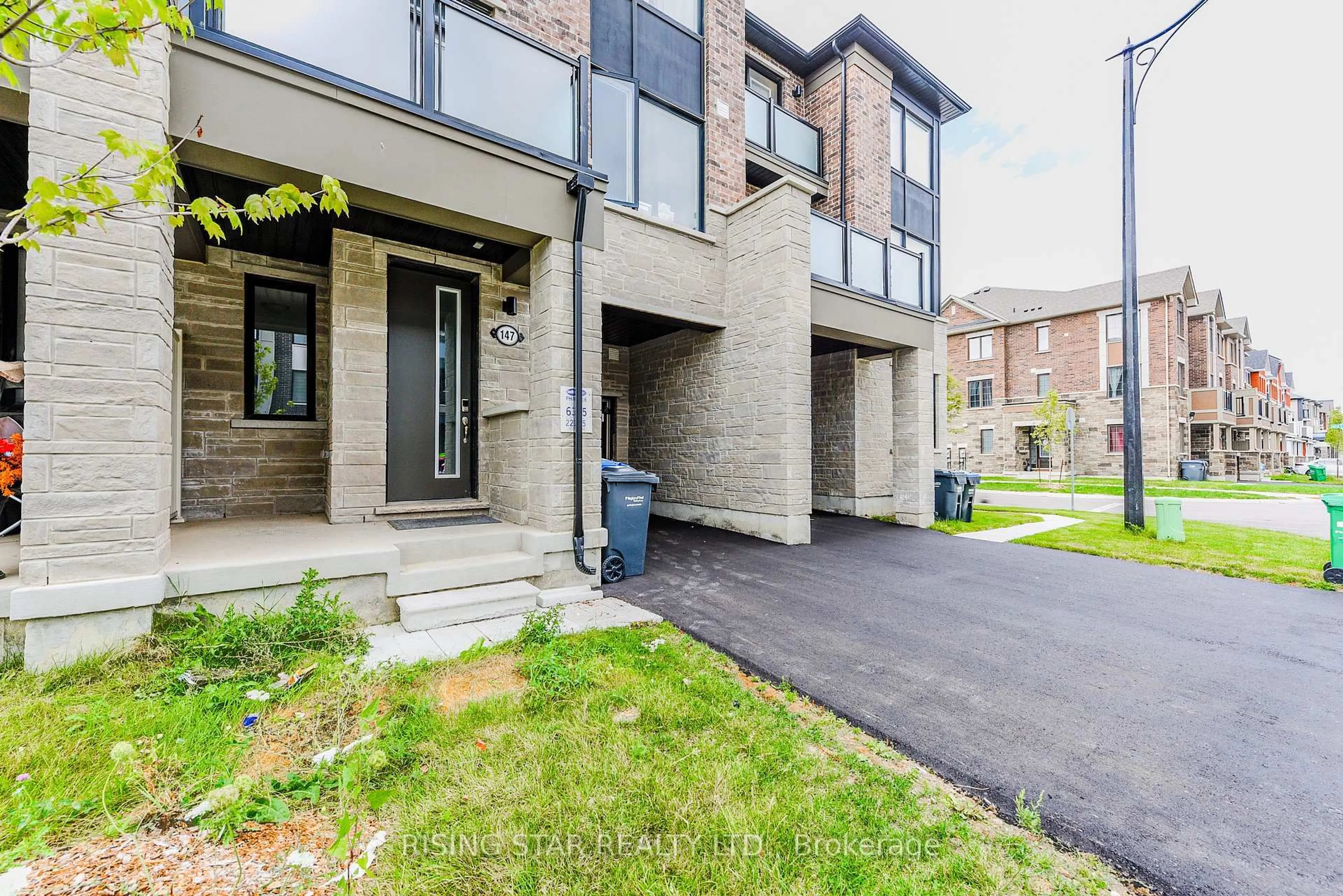 Home with brick exterior material, street for 147 Keppel Circ, Brampton Ontario L7A 5K5