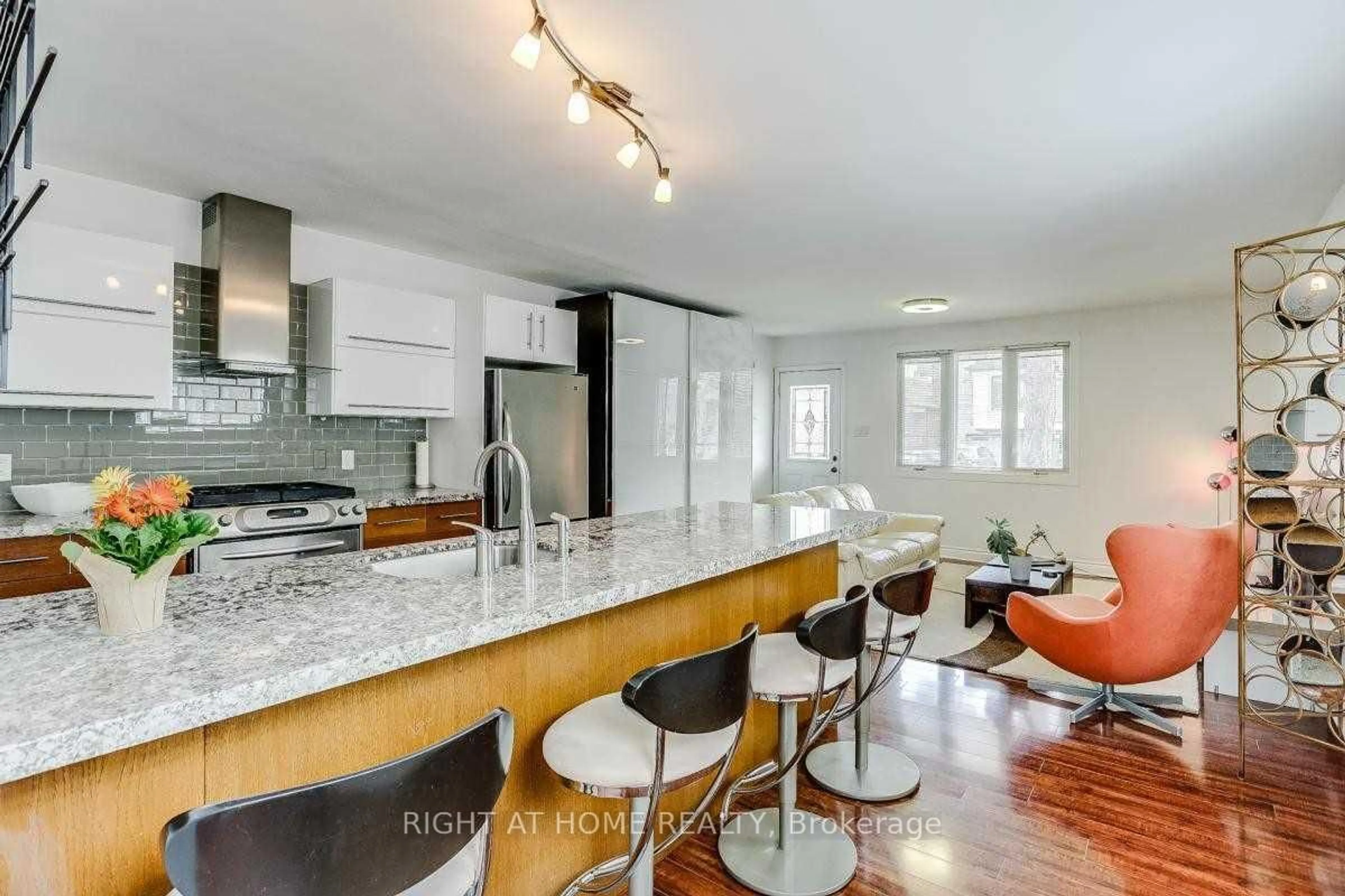 Open concept kitchen, ceramic/tile floor for 134 Locksley Ave, Toronto Ontario M6B 3N5