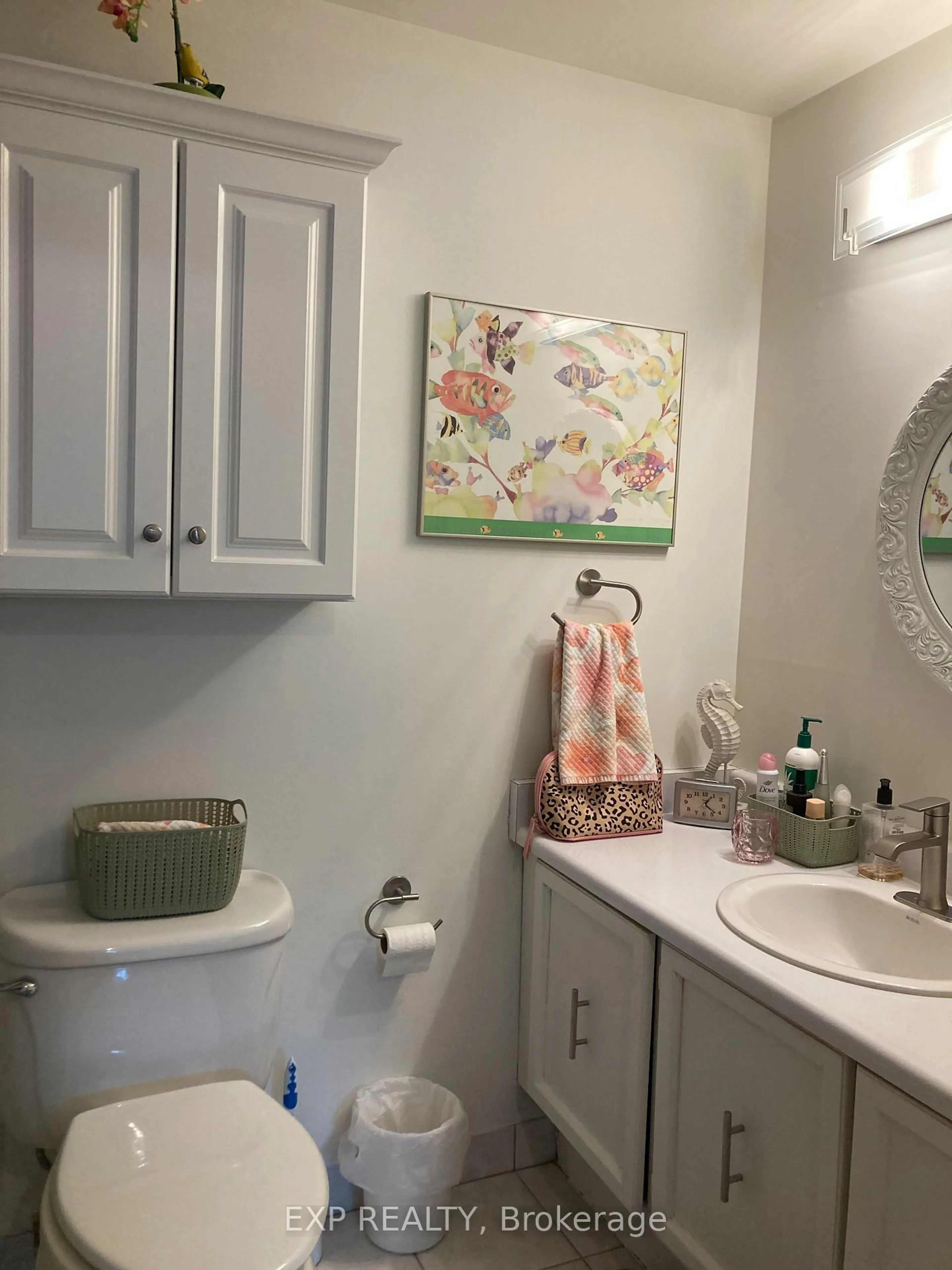 Standard bathroom, unknown for 5250 Lakeshore Rd #104, Burlington Ontario L7L 5L2
