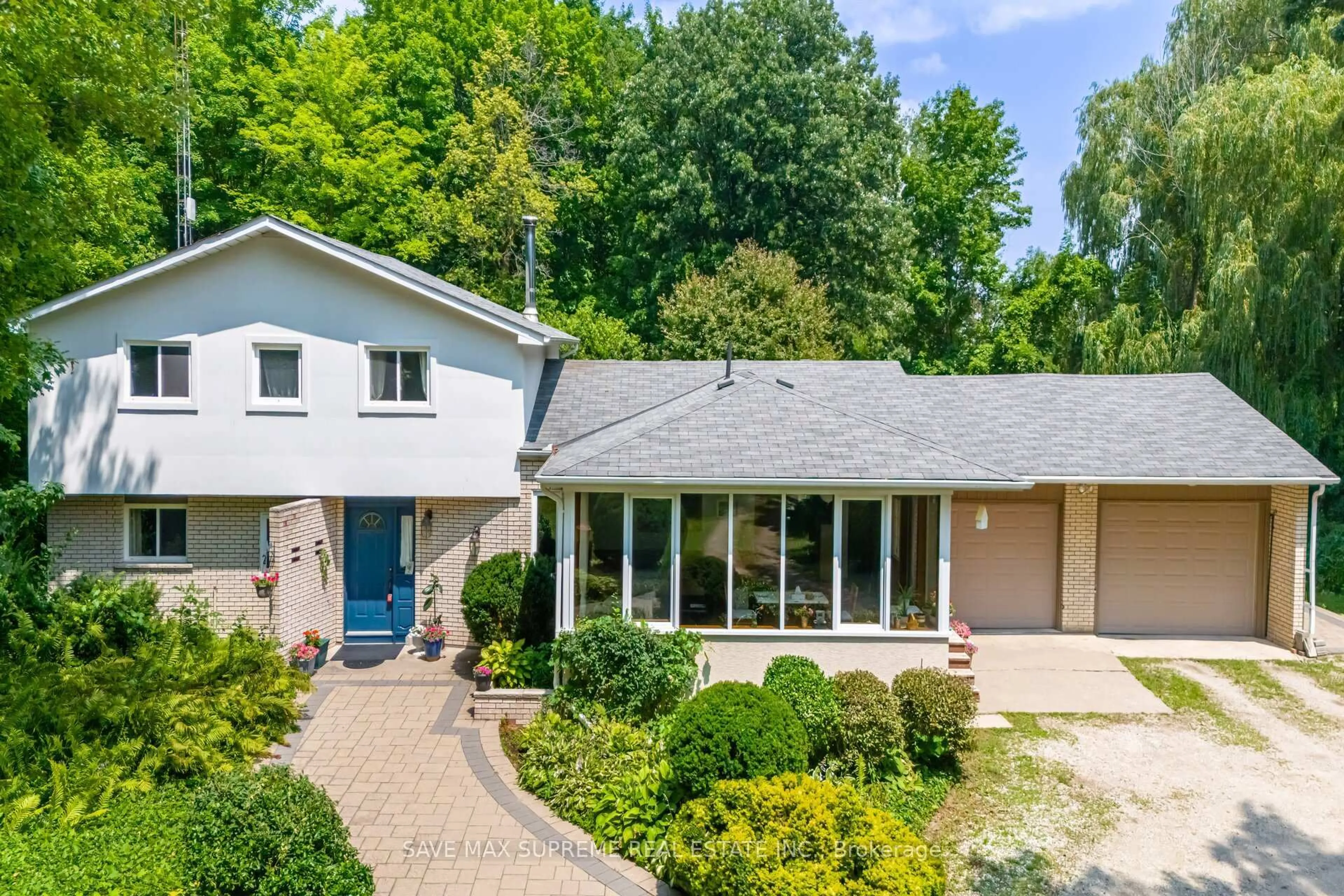 A pic from outside/outdoor area/front of a property/back of a property/a pic from drone, street for 14411 Innis Lake Rd, Caledon Ontario L0N 1E0