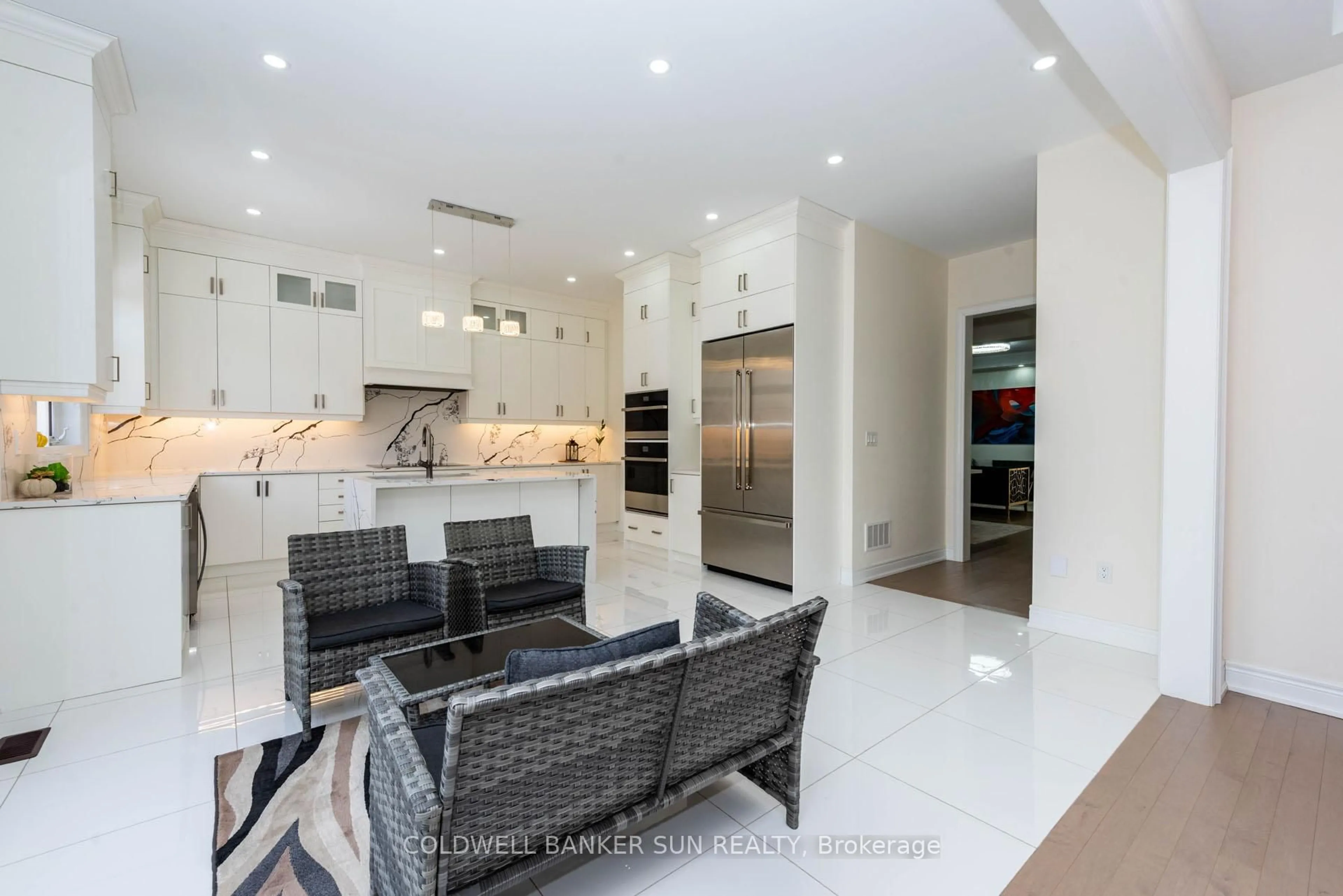 Contemporary kitchen, ceramic/tile floor for 29 Midmorning St, Brampton Ontario L6X 5R5