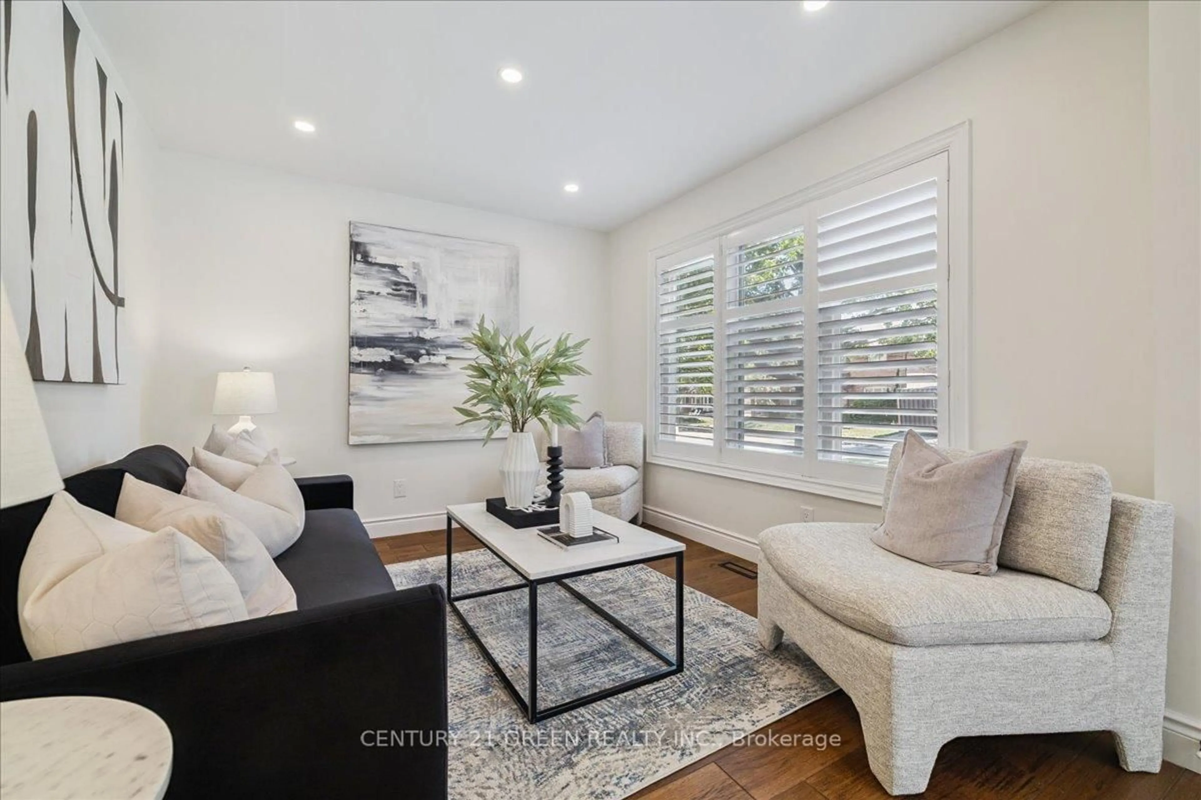 Living room with furniture, unknown for 223 O'Donoghue Ave, Oakville Ontario L6H 3W5