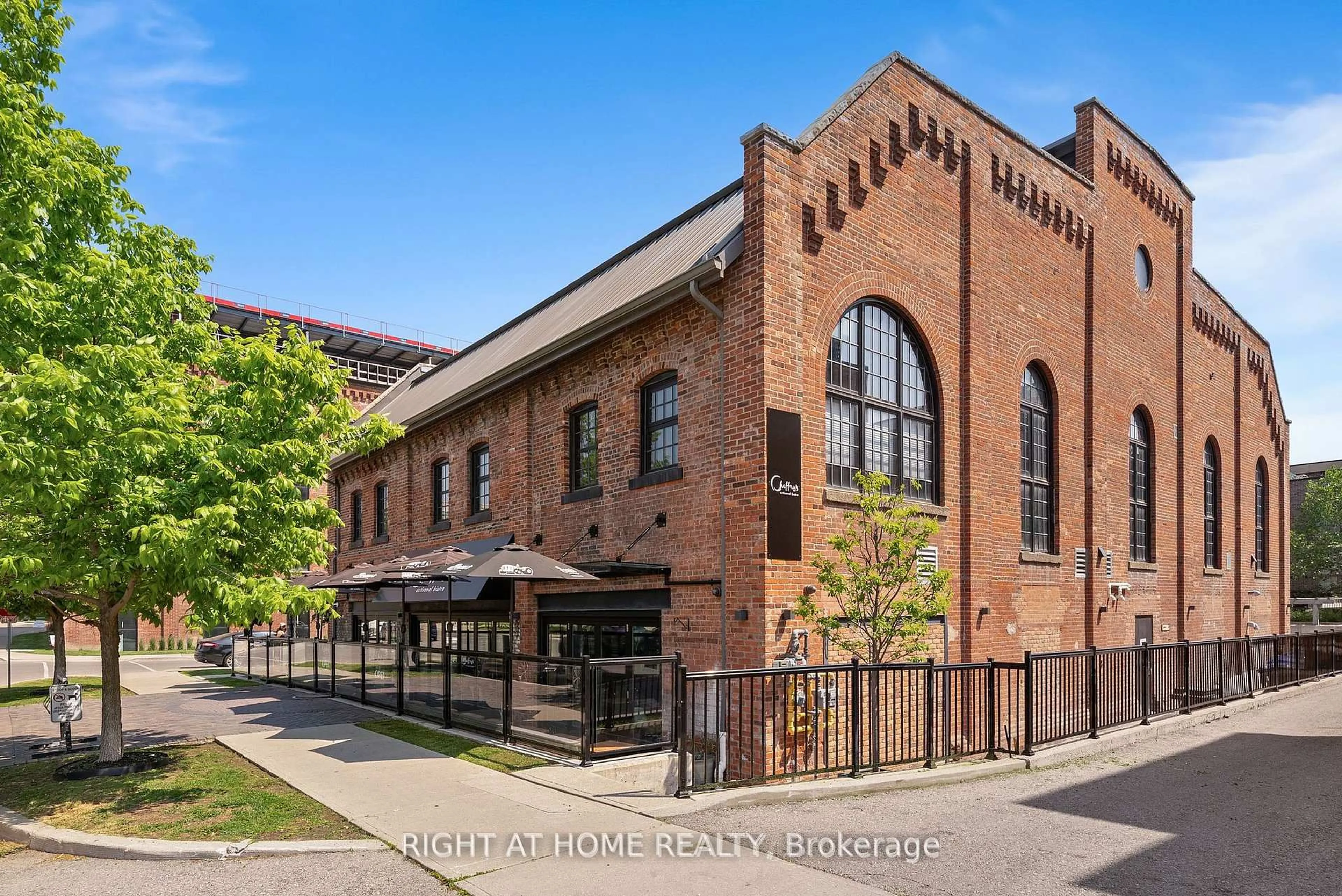 Home with brick exterior material, building for 11 Foundry Ave #229, Toronto Ontario M6H 0B7