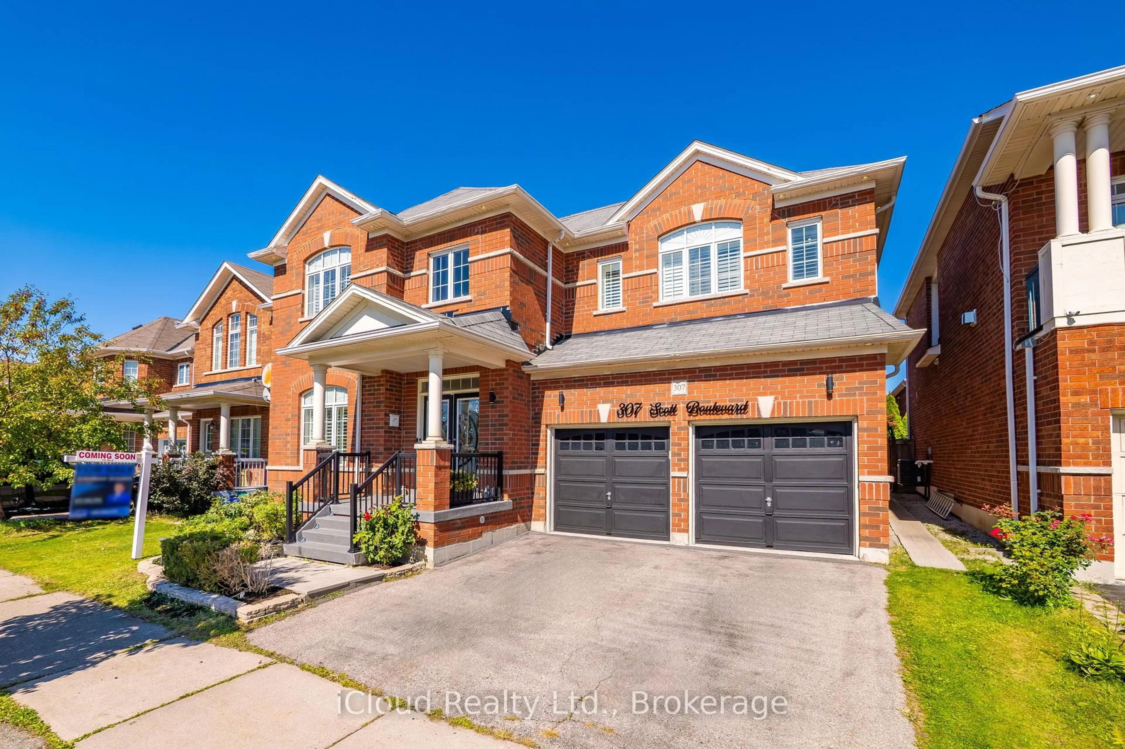 Home with brick exterior material, street for 307 Scott Blvd, Milton Ontario L9T 6Z7