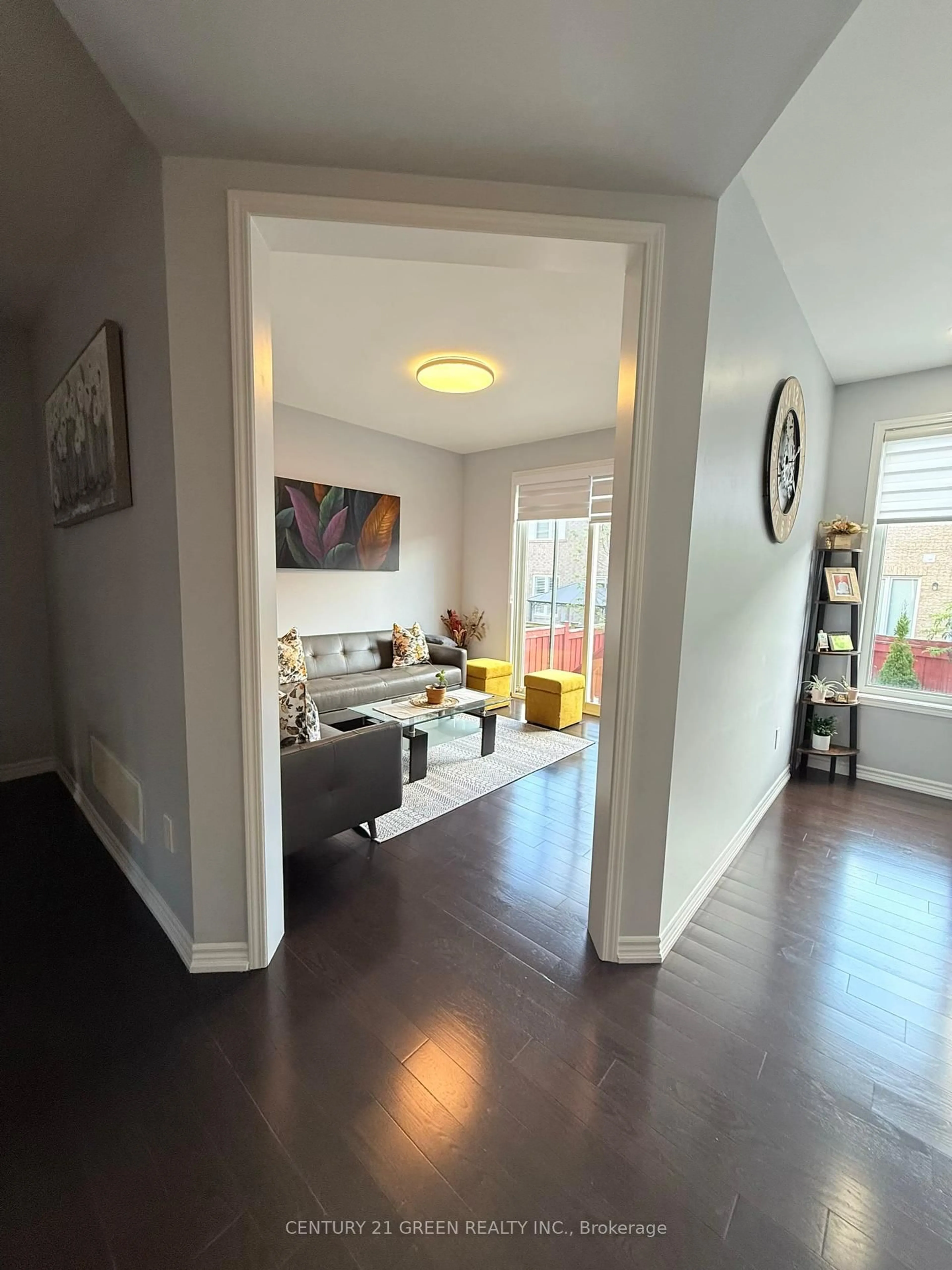 Unknown for 940 Dice Way, Milton Ontario L9T 8C9