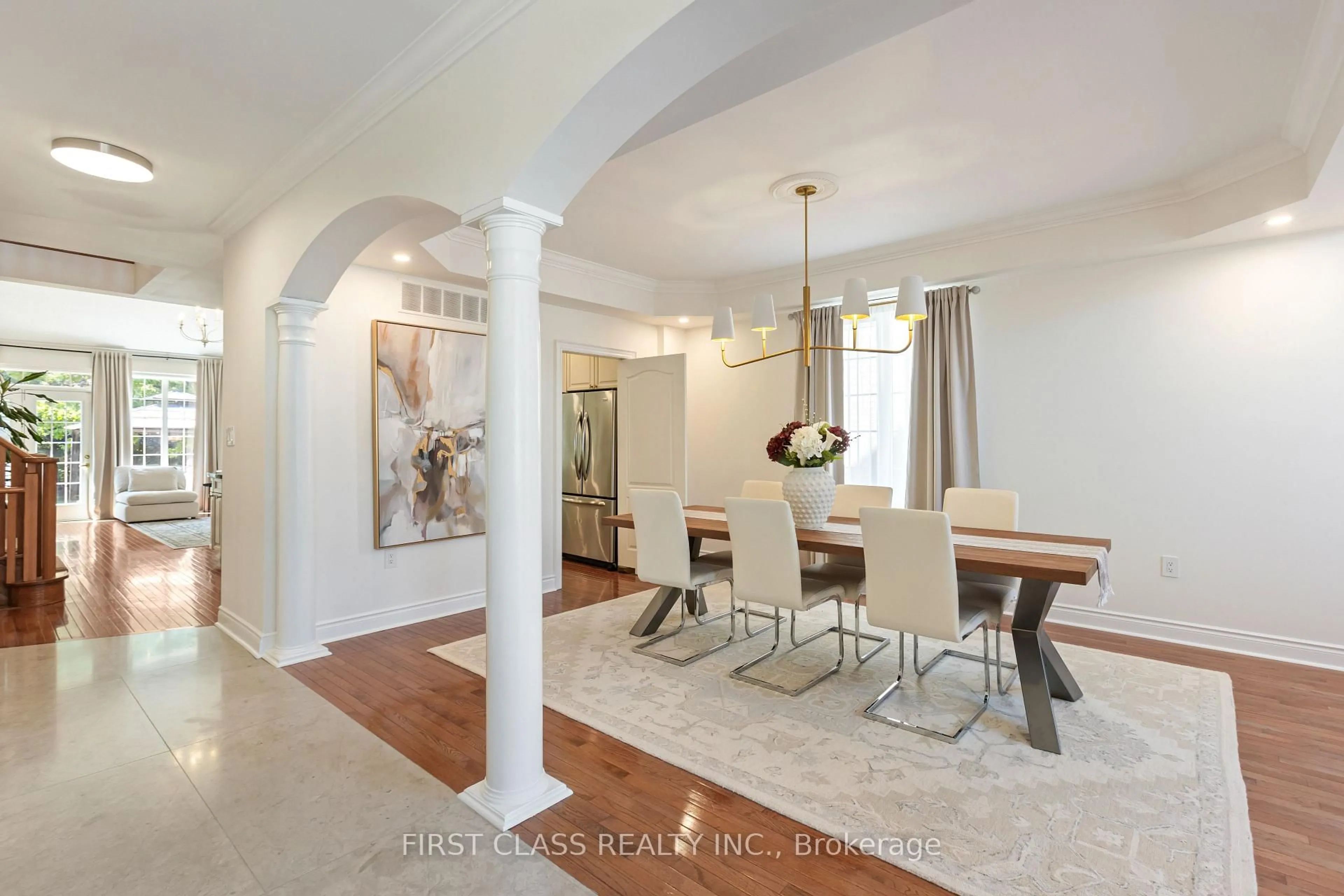 Dining room, unknown for 2292 Eighth Line Line, Oakville Ontario L6H 6S3