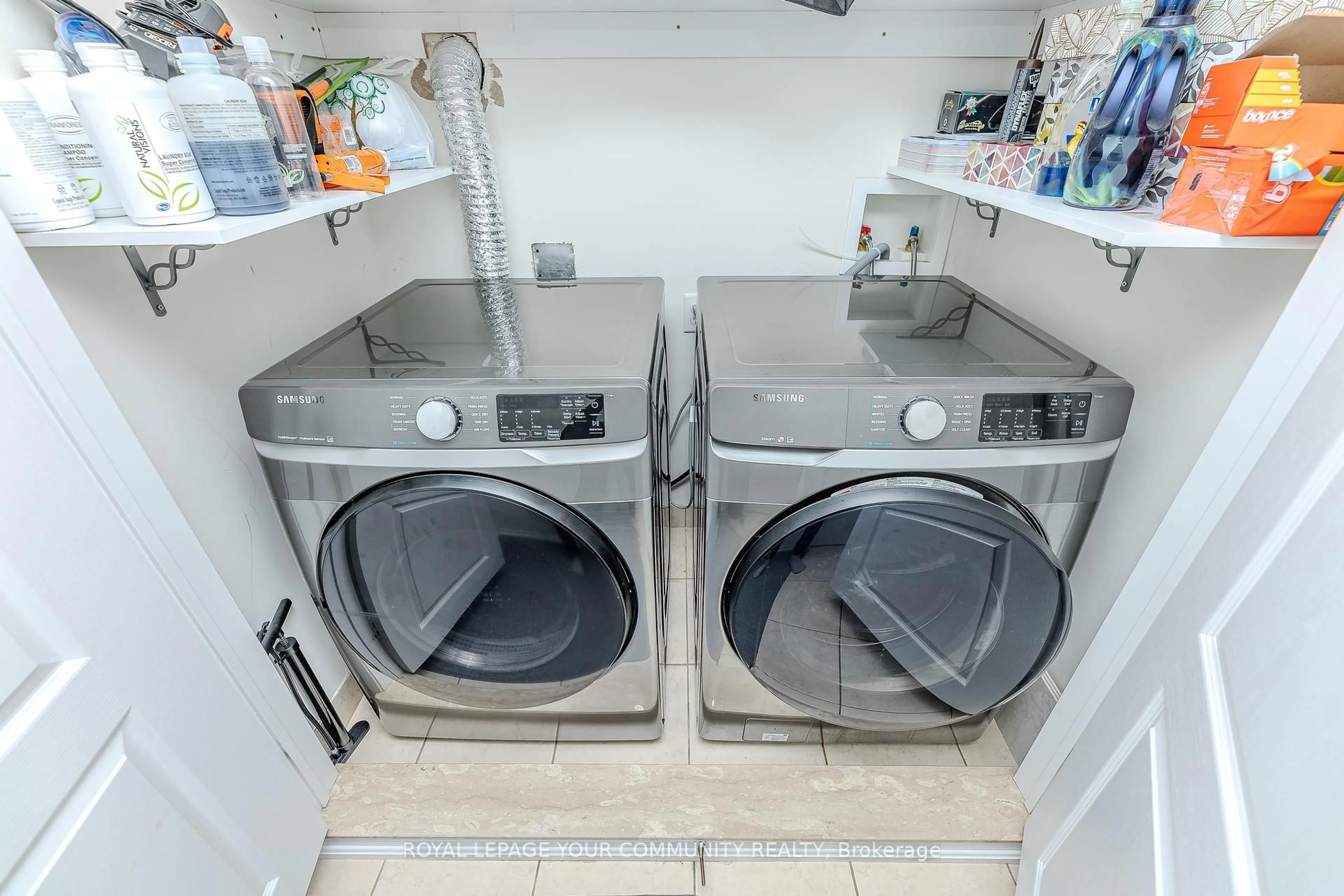 Laundry room for 149 Isaac Devins Blvd #5, Toronto Ontario M9M 0C5