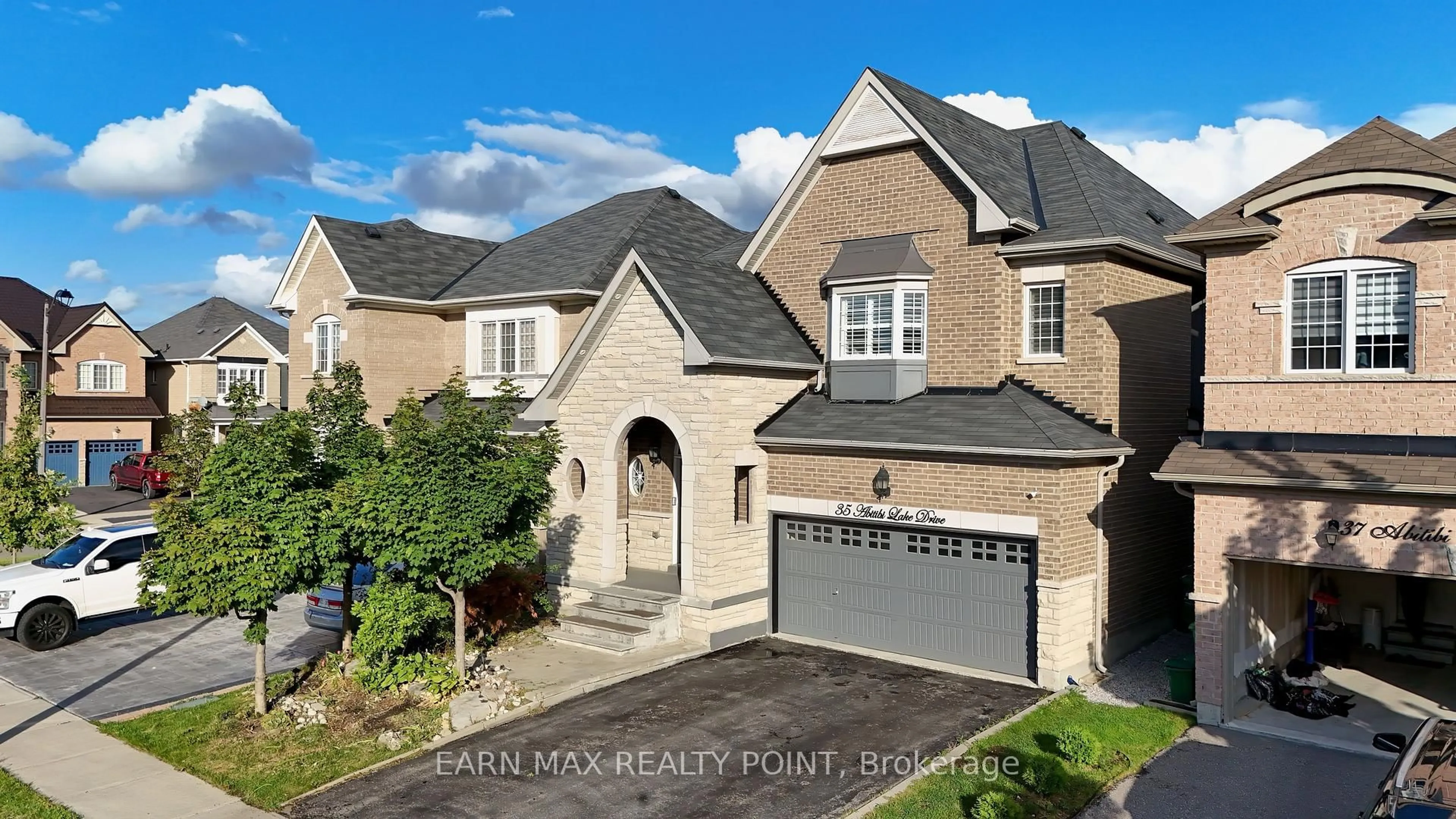 Unknown for 35 Abitibi Lake Dr, Brampton Ontario L6R 0Y3