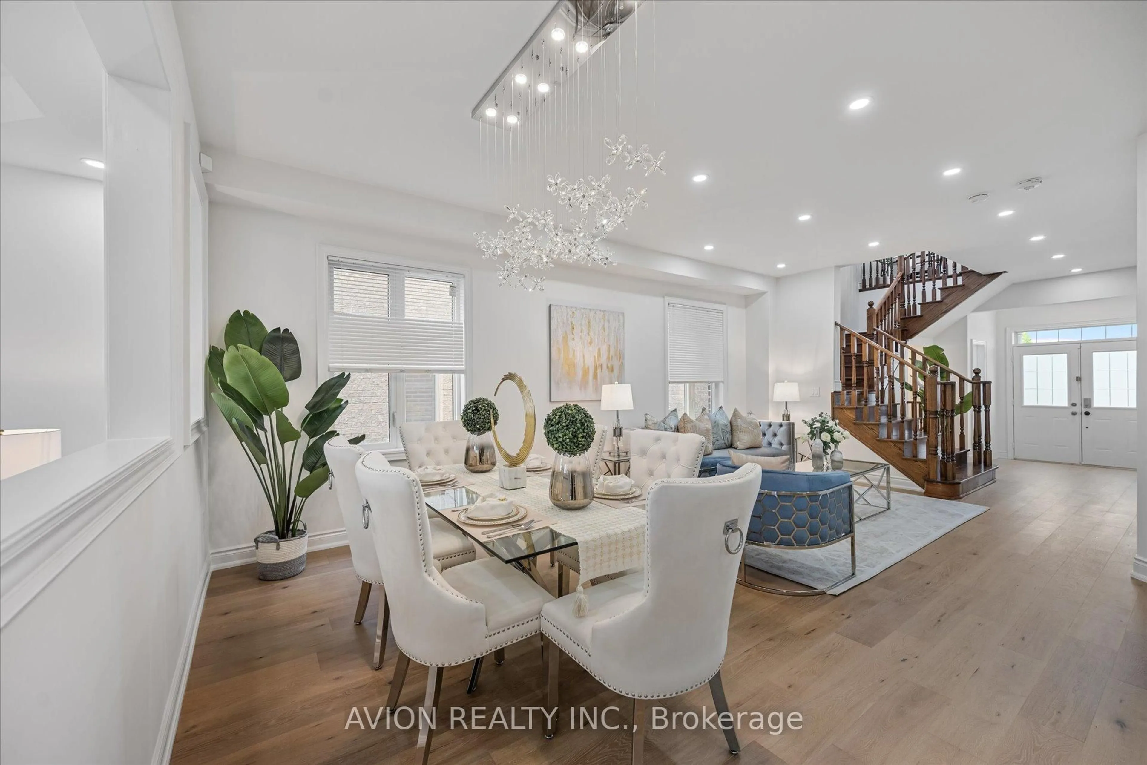 Dining room, unknown for 264 Belmore Crt, Milton Ontario L9E 1H4