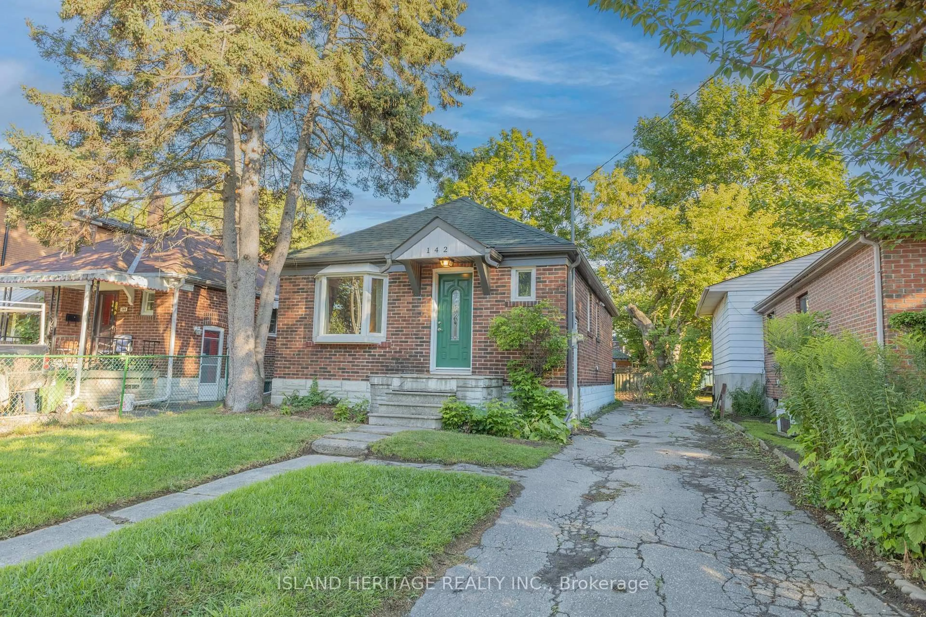 Home with brick exterior material, street for 142 Symons St, Toronto Ontario M8V 1V2