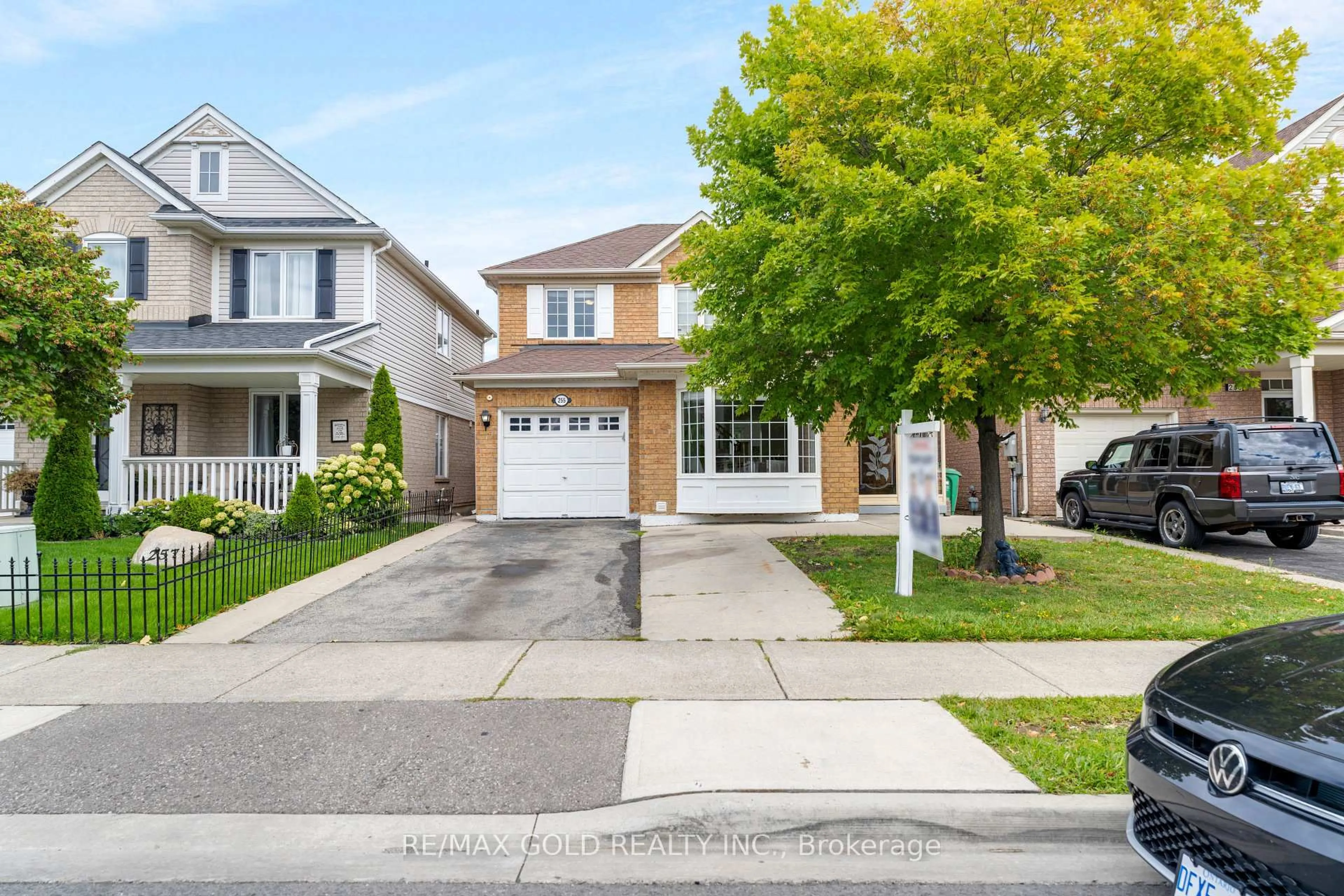 Unknown for 255 Brisdale Dr, Brampton Ontario L7A 2T3