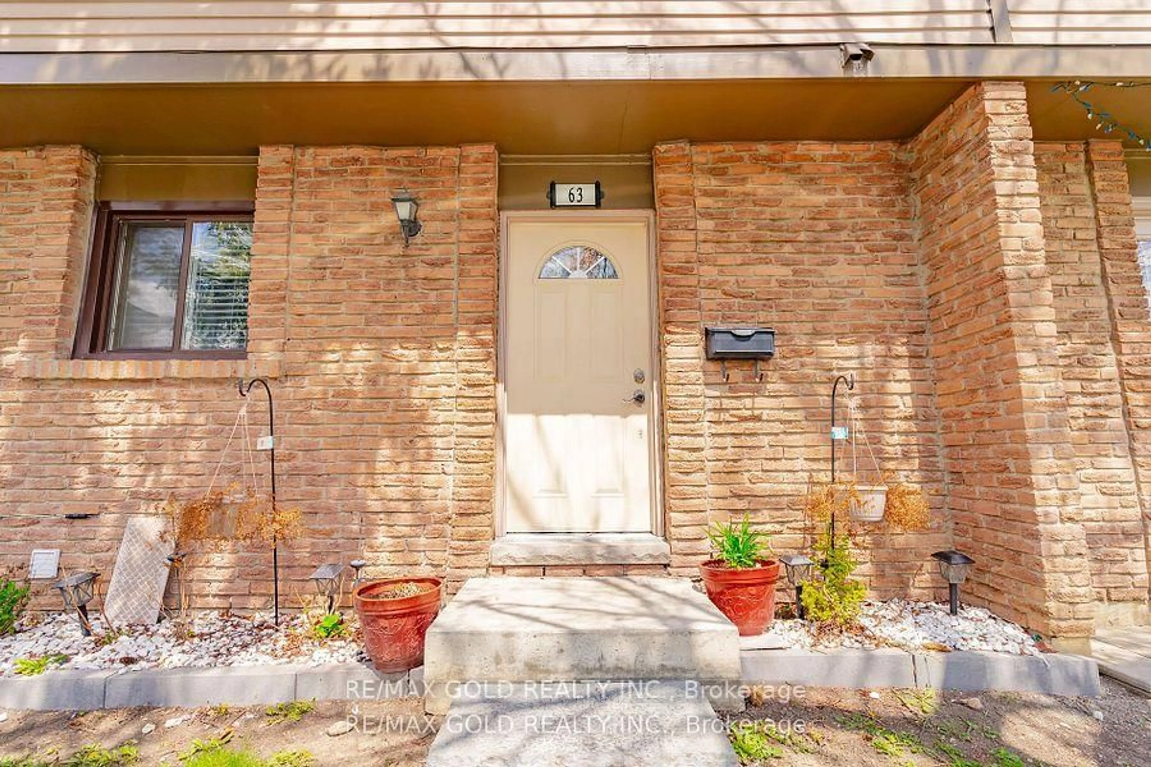 Unknown for 105 Hansen Rd #63, Brampton Ontario L6V 3C9