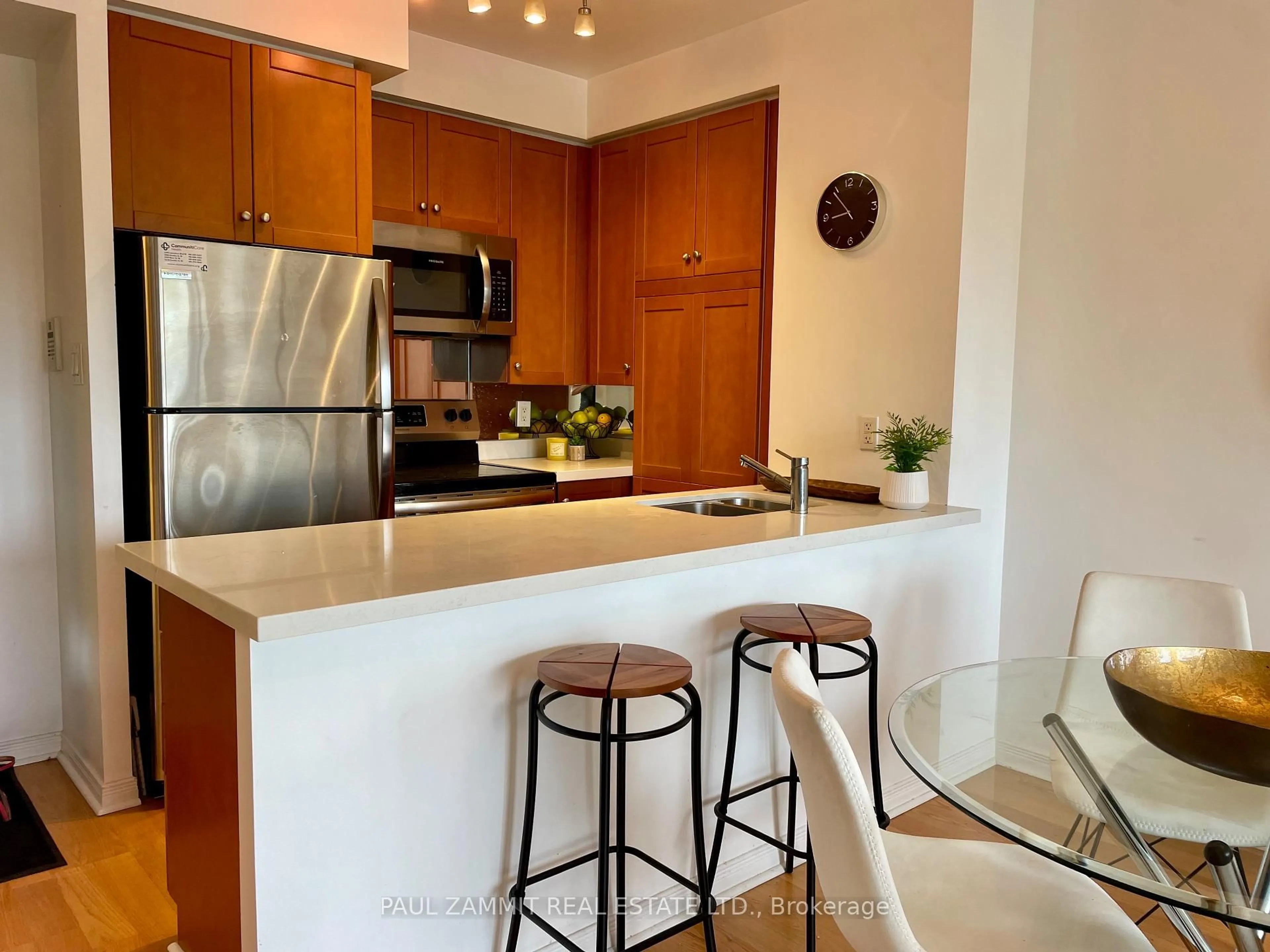 Open concept kitchen, unknown for 2495 Dundas St #409, Toronto Ontario M6P 1X4