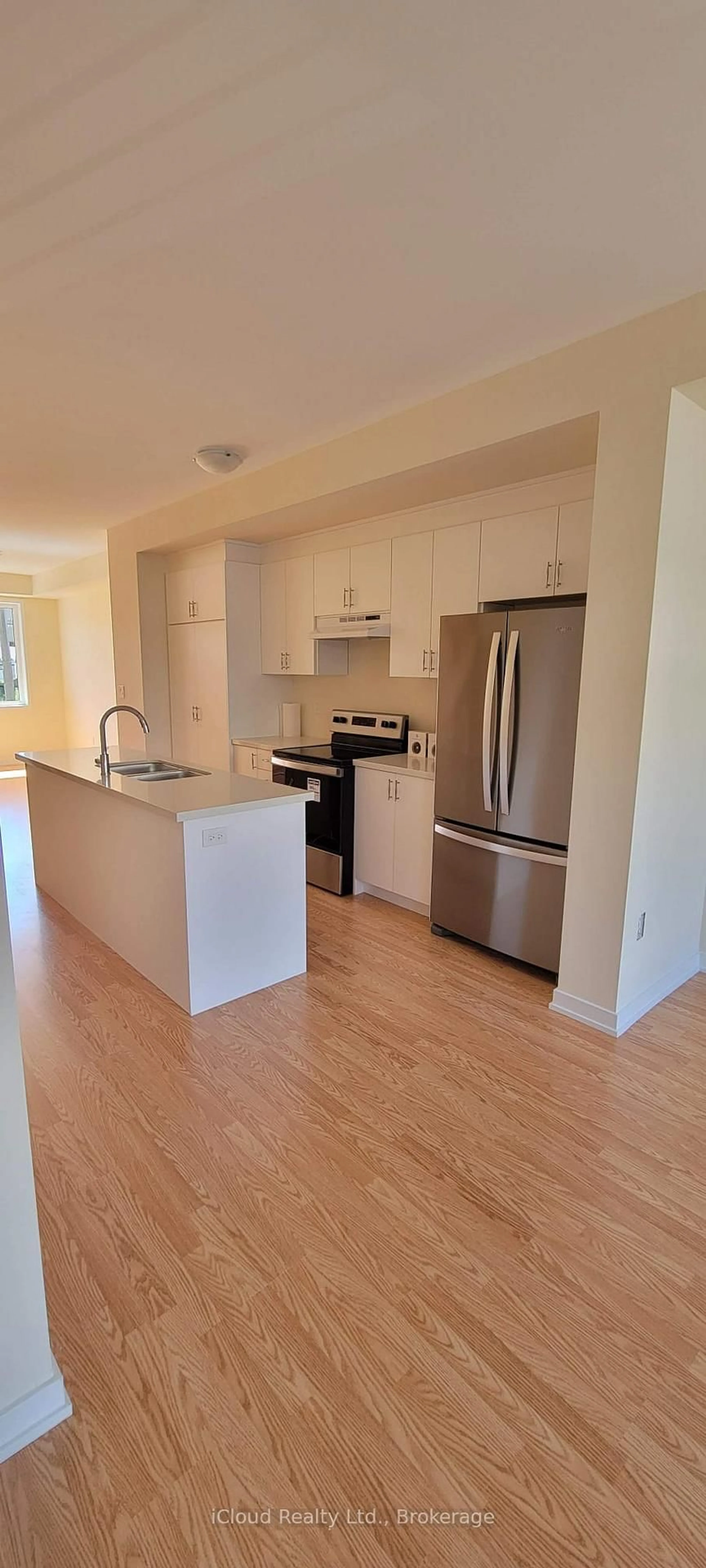 Open concept kitchen, wood/laminate floor for 8 Lambert Lane, Caledon Ontario L7E 4M5