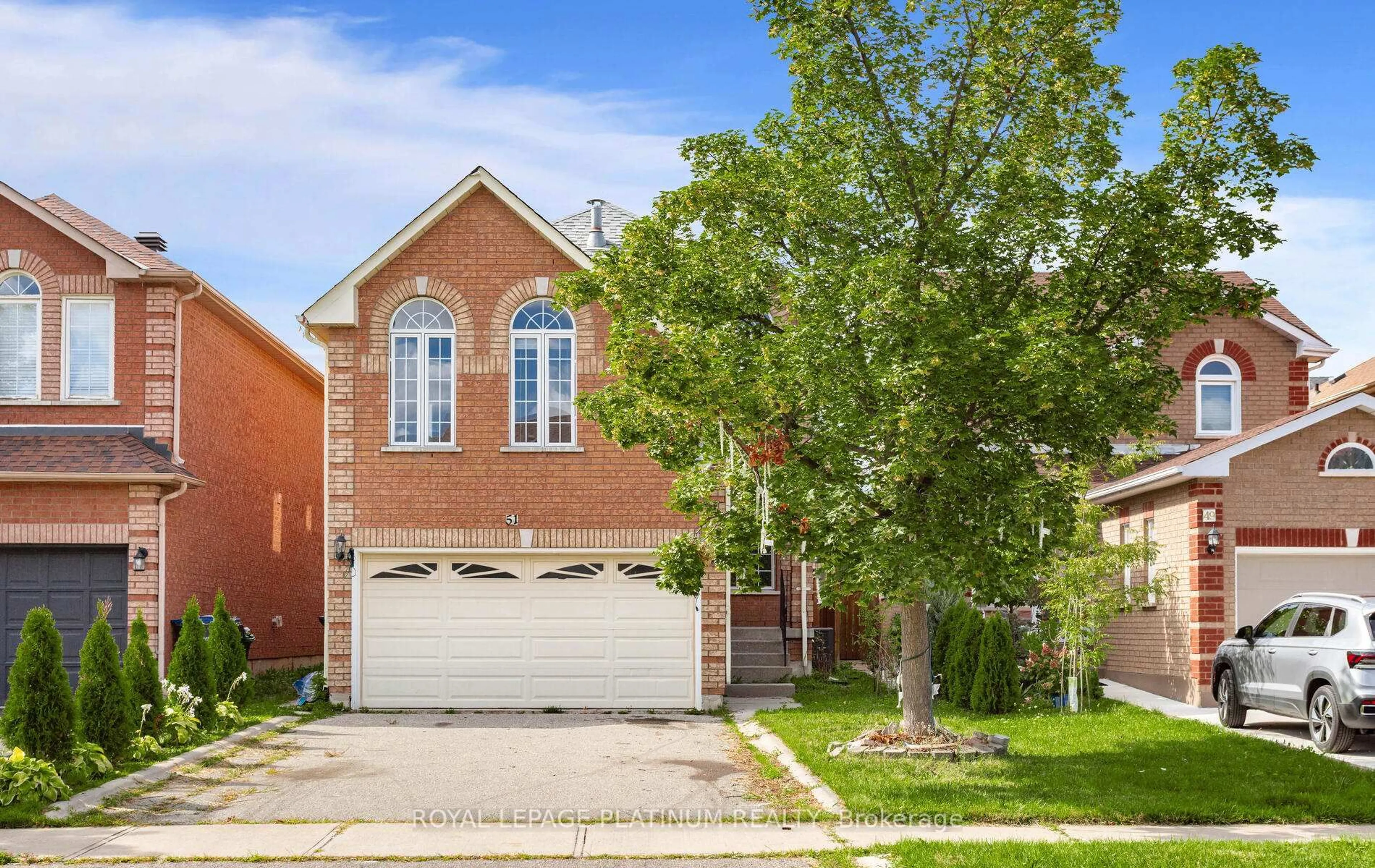 Home with brick exterior material, street for 51 Ripley Cres, Brampton Ontario L6Y 5C4