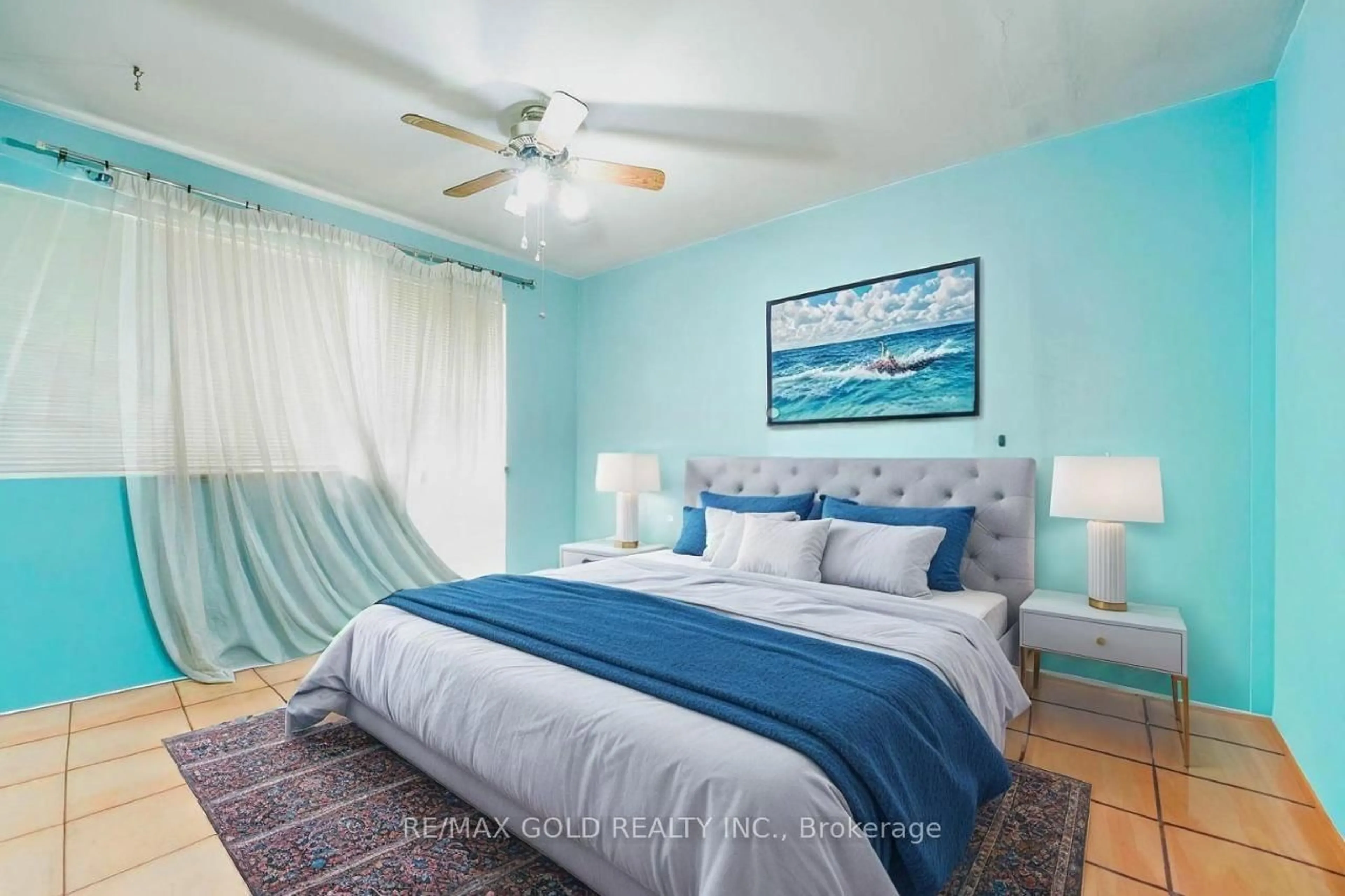 Bedroom with bed, unknown for 3372 Etude Dr, Mississauga Ontario L4T 1T3