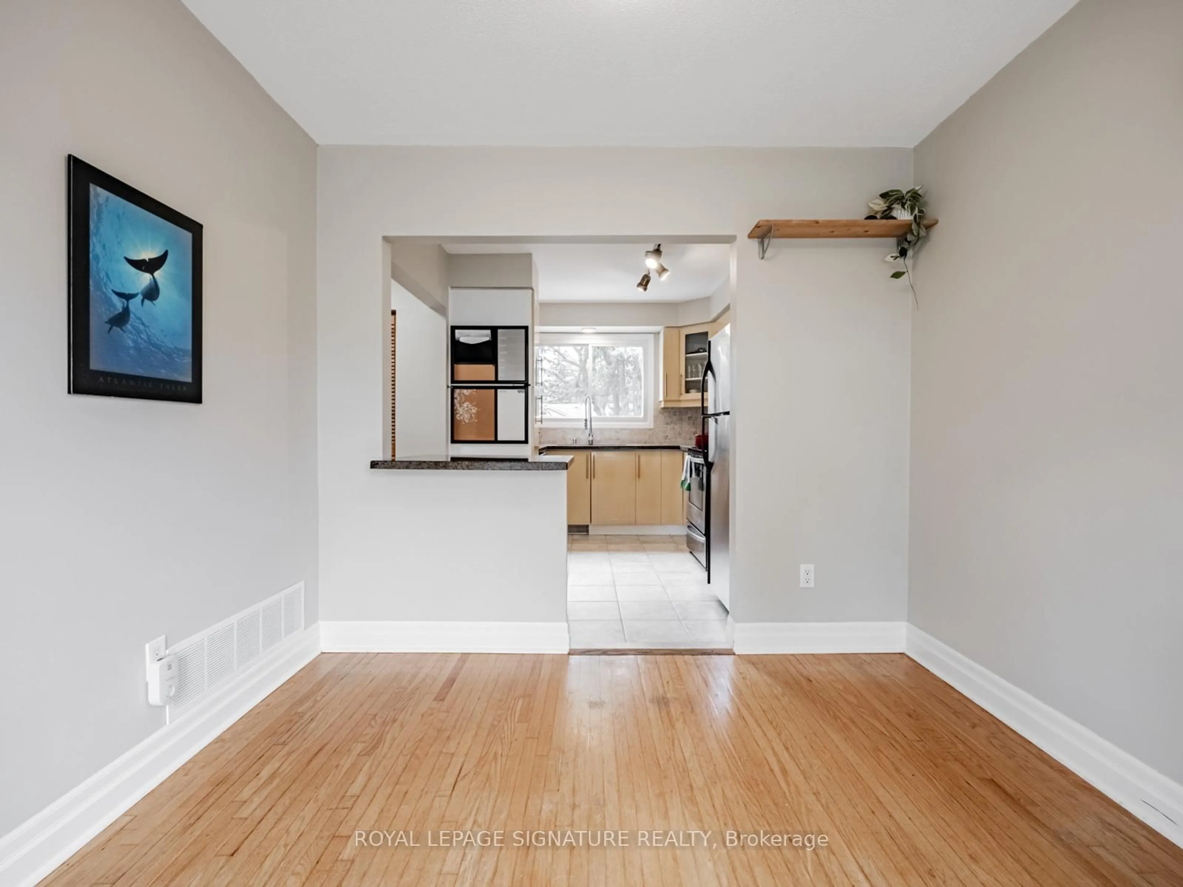 Open concept kitchen, unknown for 1081 Pearson Dr, Oakville Ontario L6H 2A9