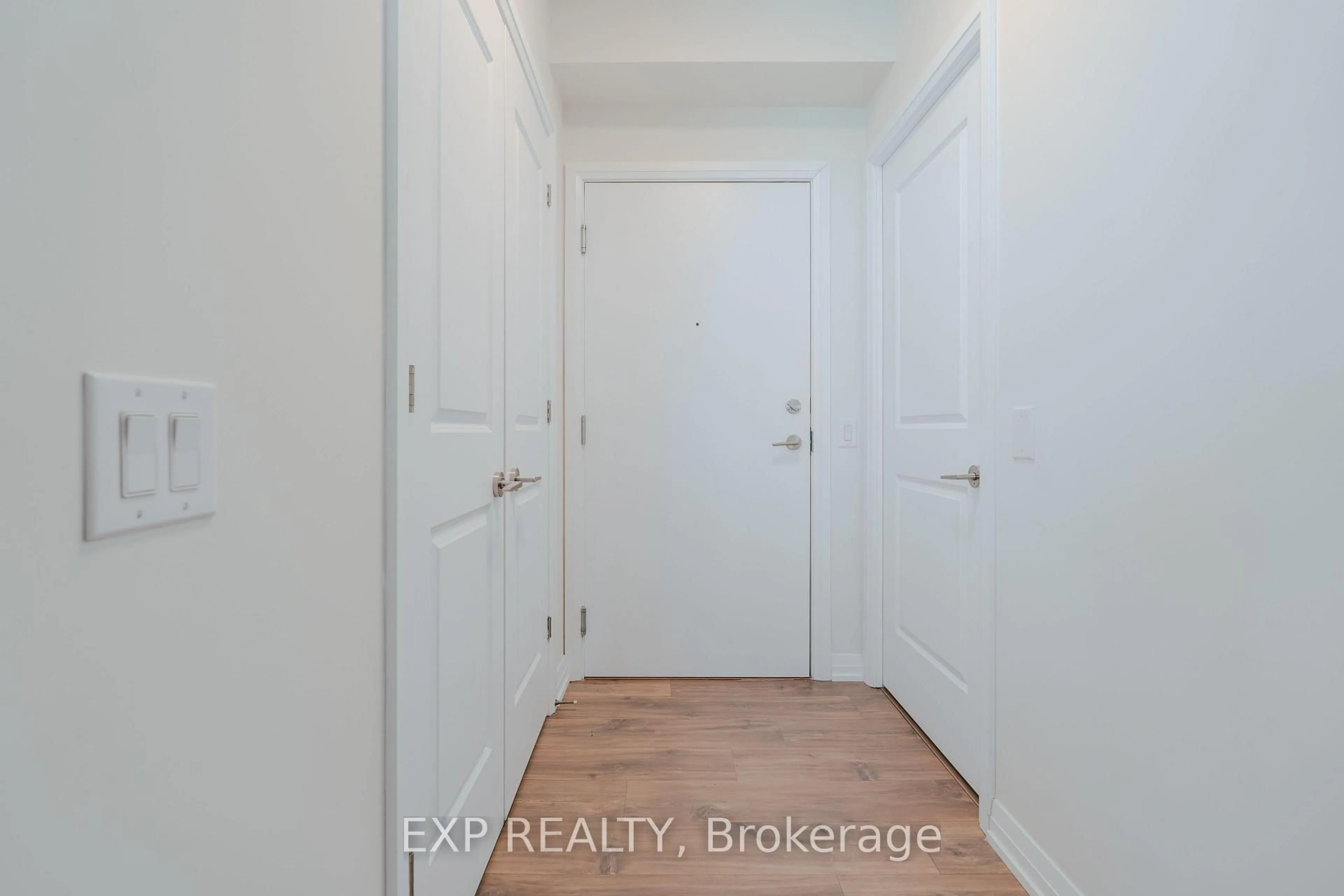 Indoor entryway for 50 Thomas Riley Rd #1104, Toronto Ontario M9B 0C5