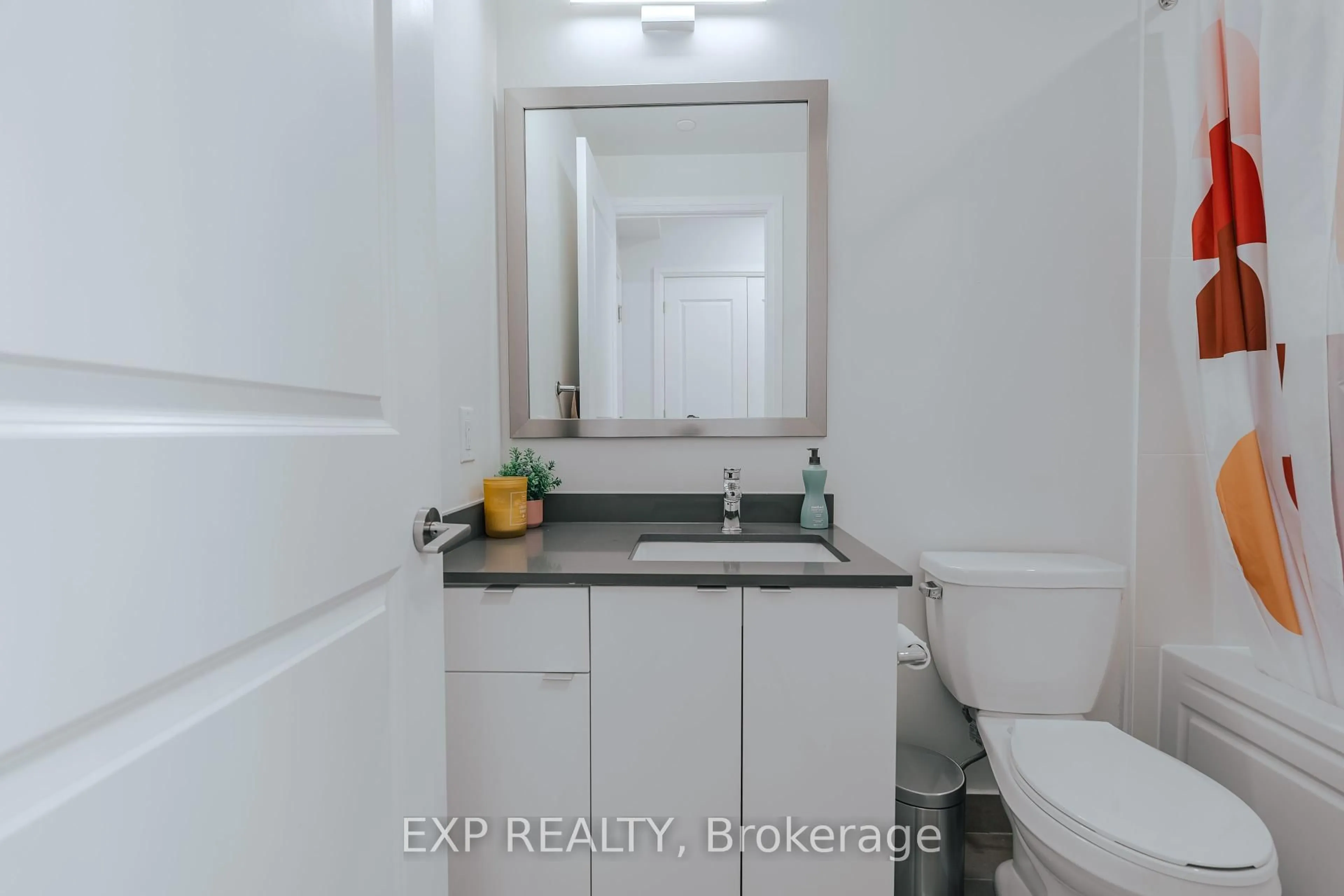 Standard bathroom, ceramic/tile floor for 50 Thomas Riley Rd #1104, Toronto Ontario M9B 0C5