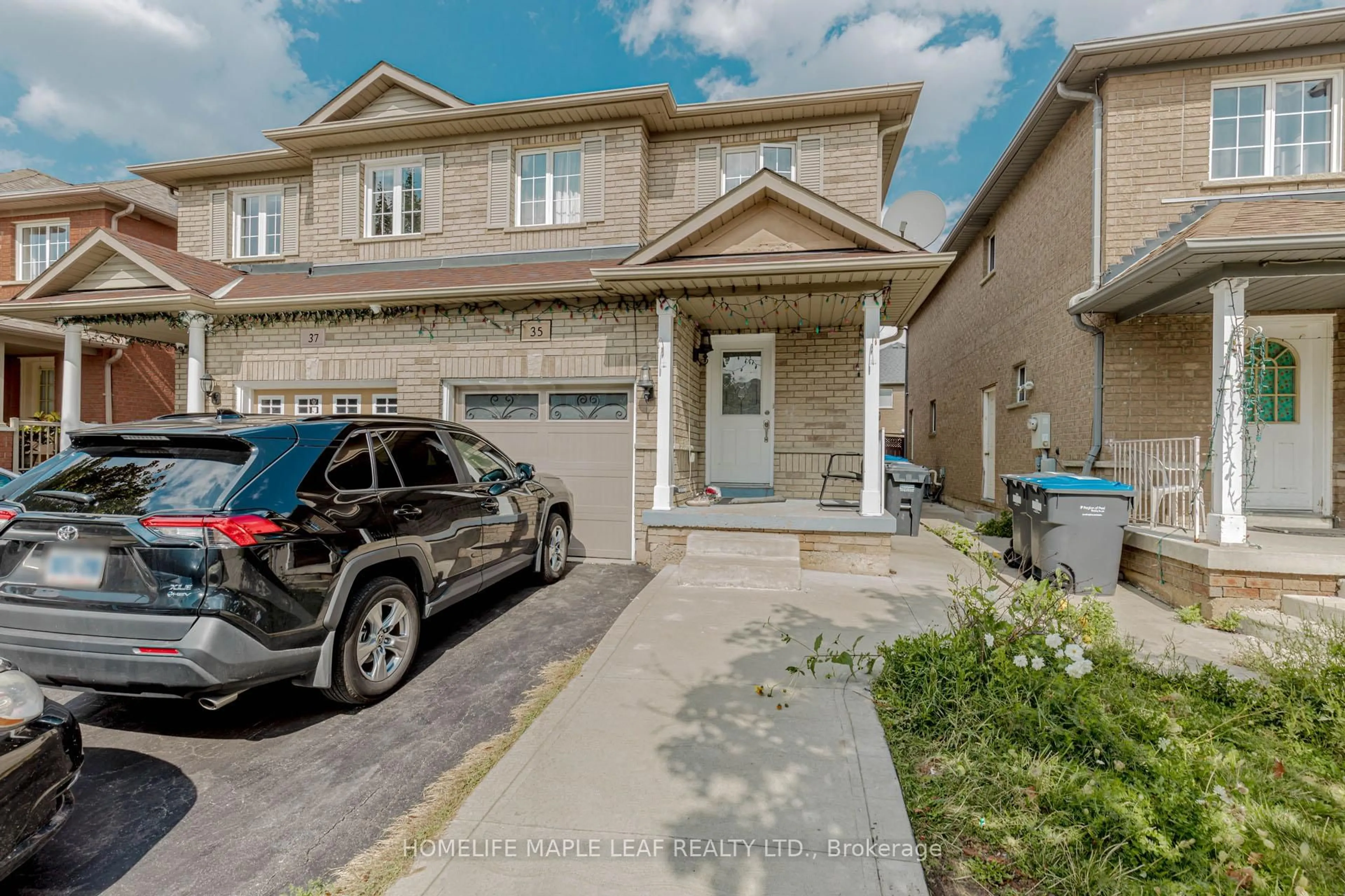 Unknown for 35 Ridgefield Crt, Brampton Ontario L6P 1B4