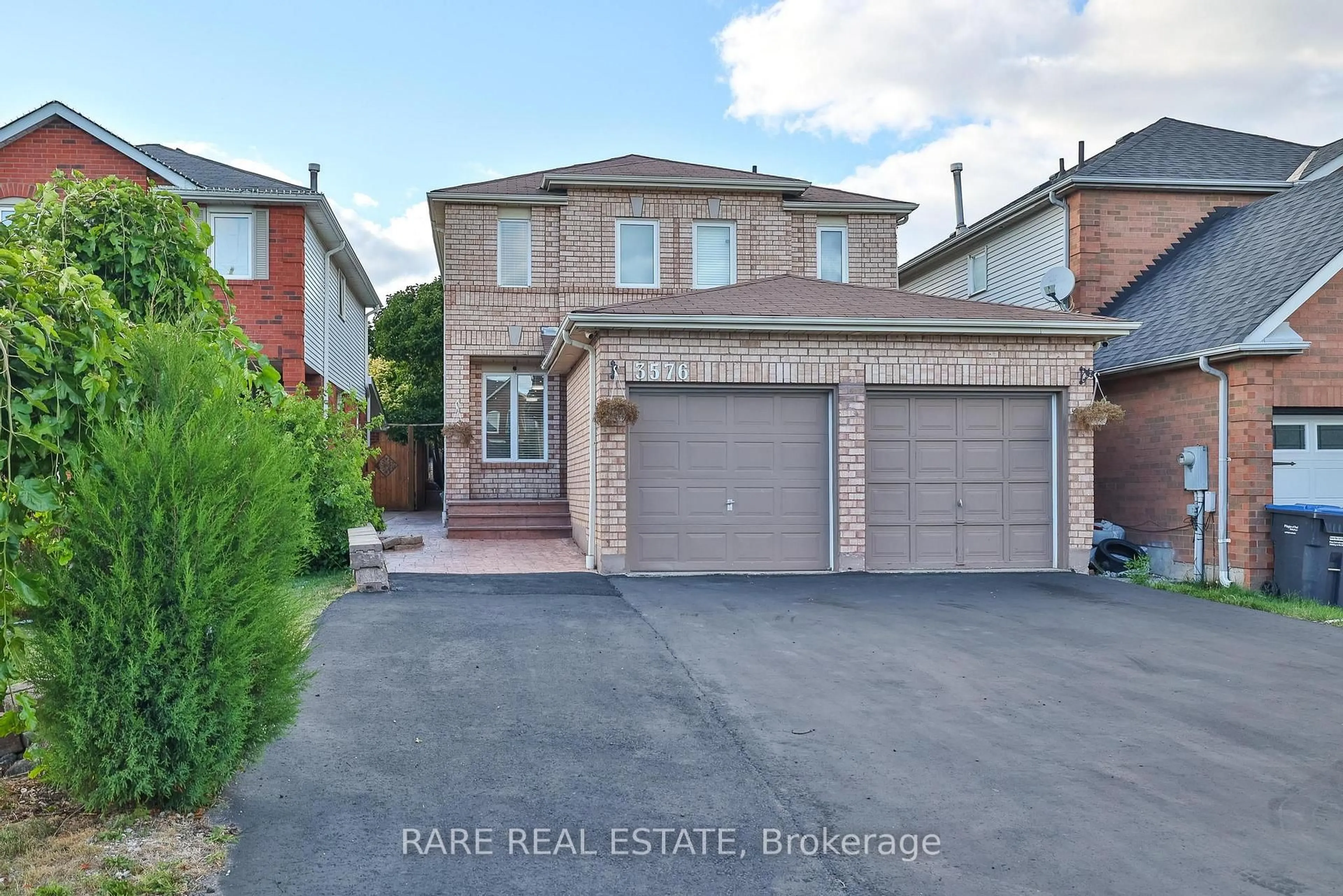 Home with brick exterior material, street for 3576 Cherrington Cres, Mississauga Ontario L5L 5C5