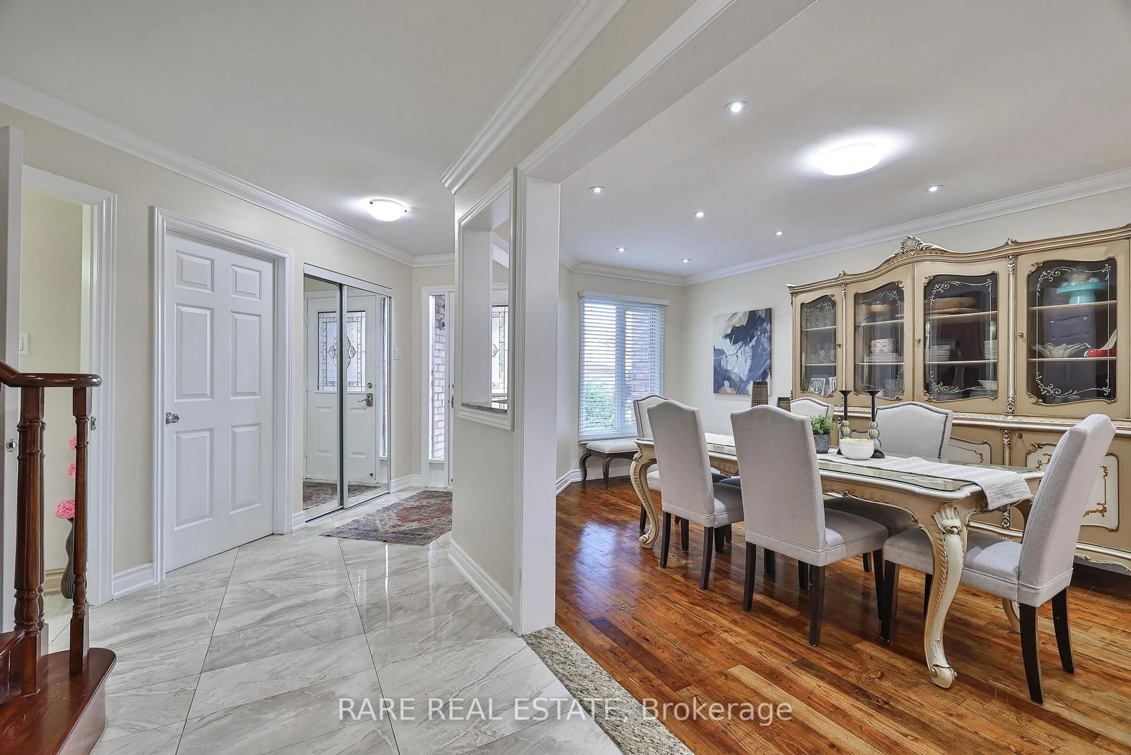 Dining room, ceramic/tile floor for 3576 Cherrington Cres, Mississauga Ontario L5L 5C5