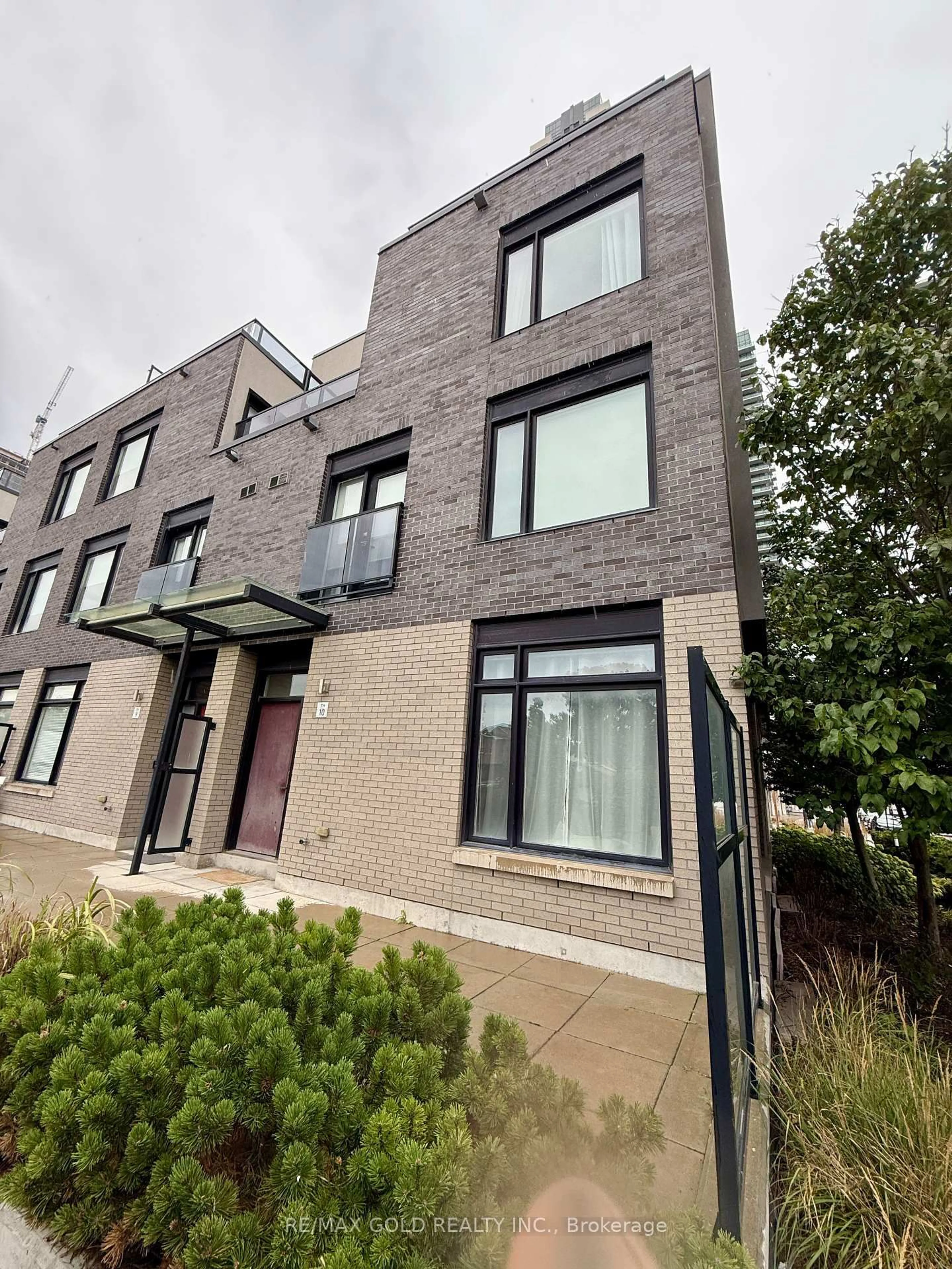 Home with brick exterior material, building for 4050 Parkside Village Dr #10, Mississauga Ontario L5B 0K2
