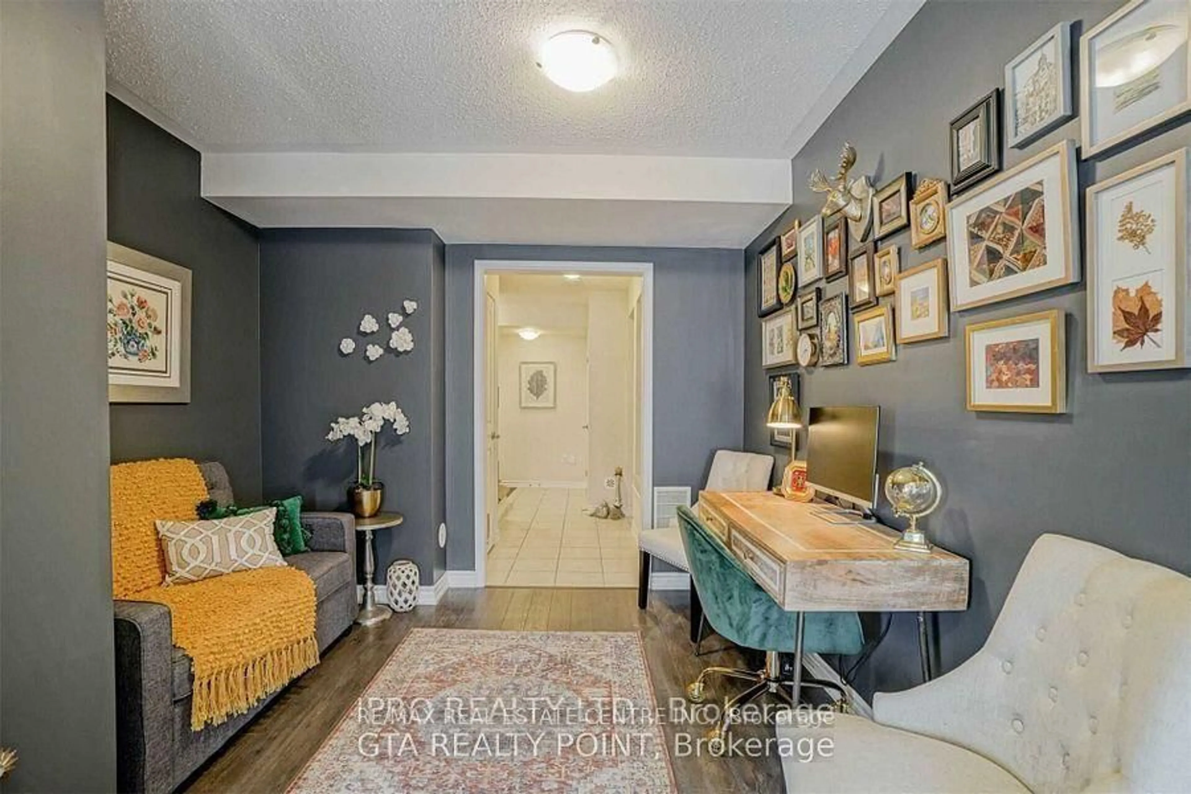 Indoor entryway for 224 Sarah Cline Dr, Oakville Ontario L6M 0V3