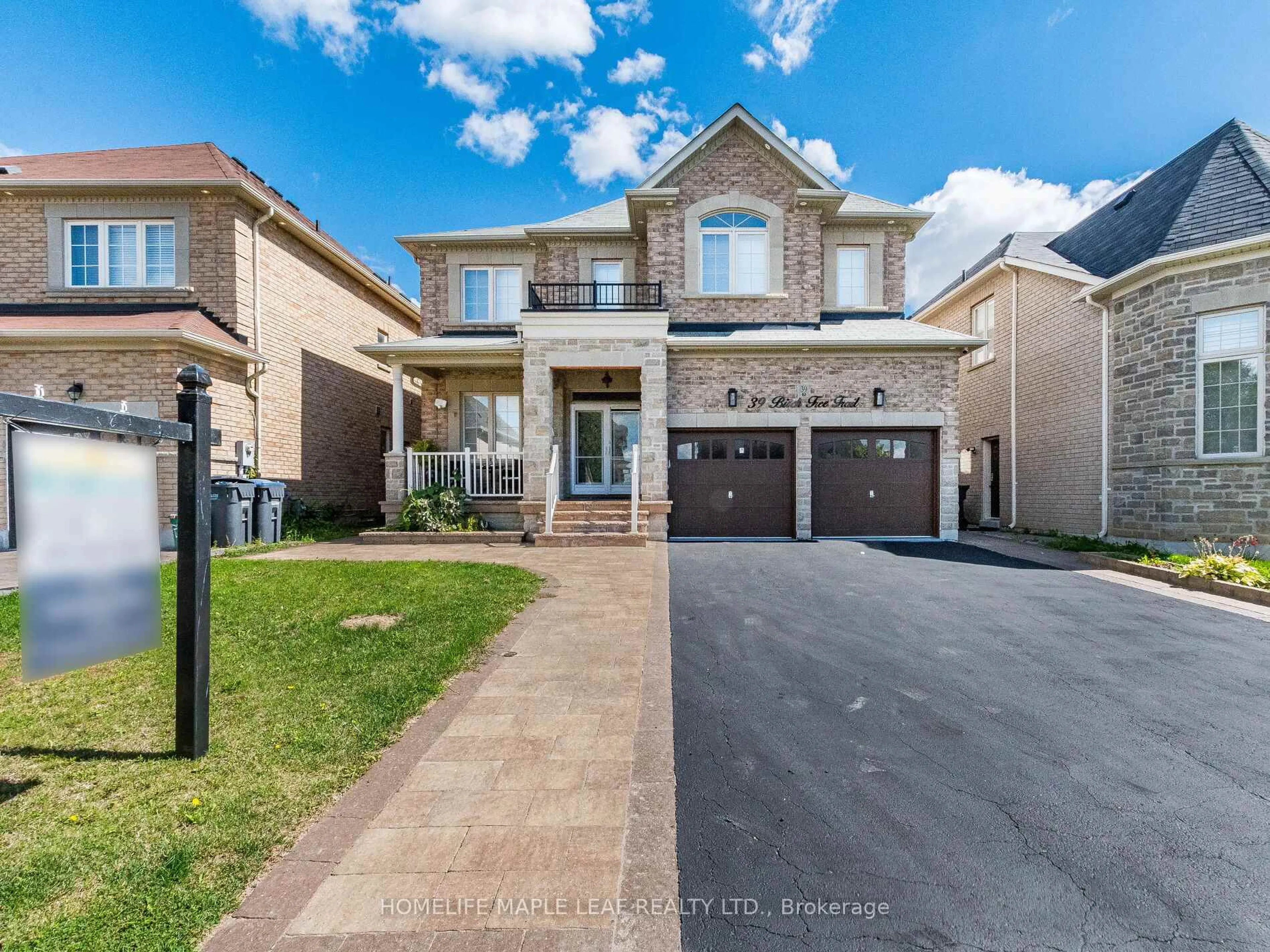 Home with brick exterior material, street for 39 Birch Tree Tr, Brampton Ontario L6P 3W1