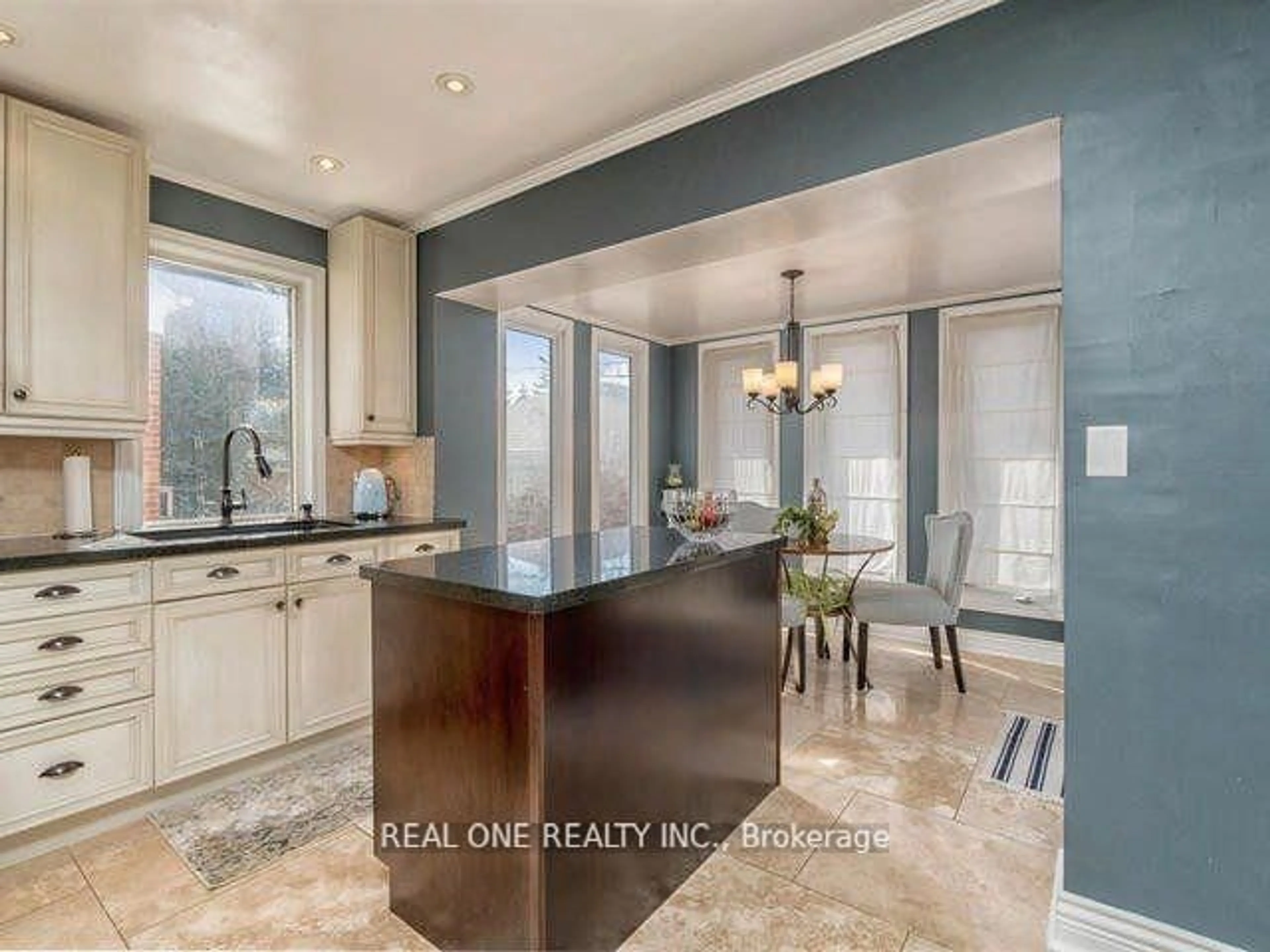 Open concept kitchen, ceramic/tile floor for 34 Vassar Dr, Toronto Ontario M9B 5G1