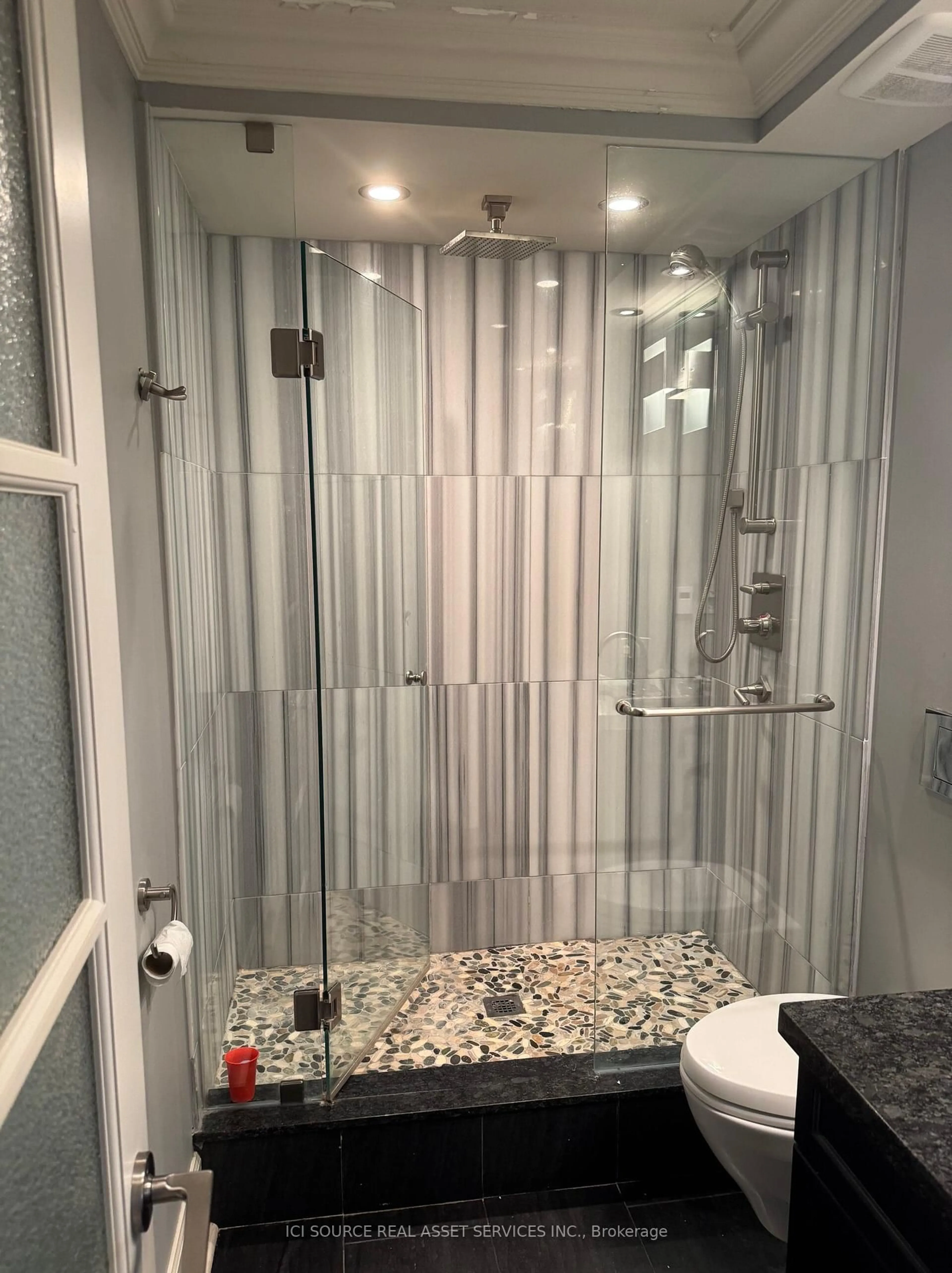 Contemporary bathroom, ceramic/tile floor for 2045 Lake Shore Blvd #2703, Toronto Ontario M8V 2Z6