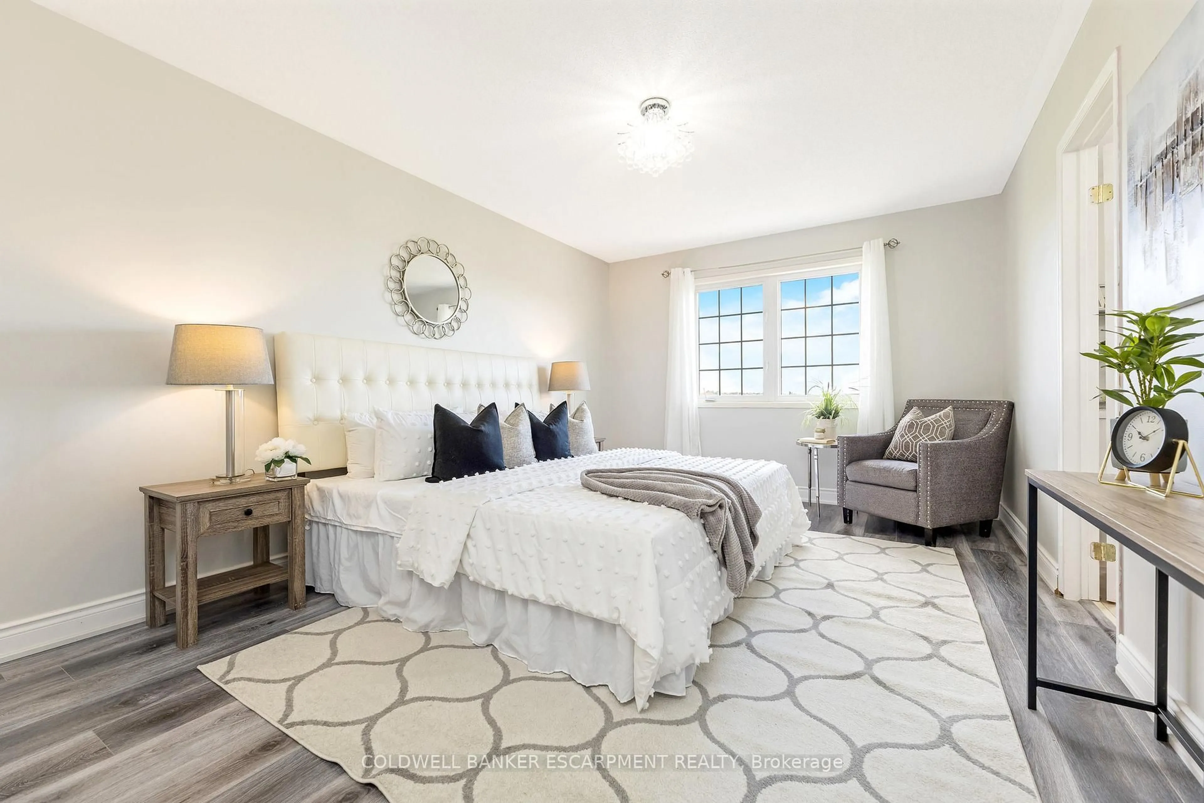 Bedroom with bed, unknown for 602 Yates Dr, Milton Ontario L9T 7R1