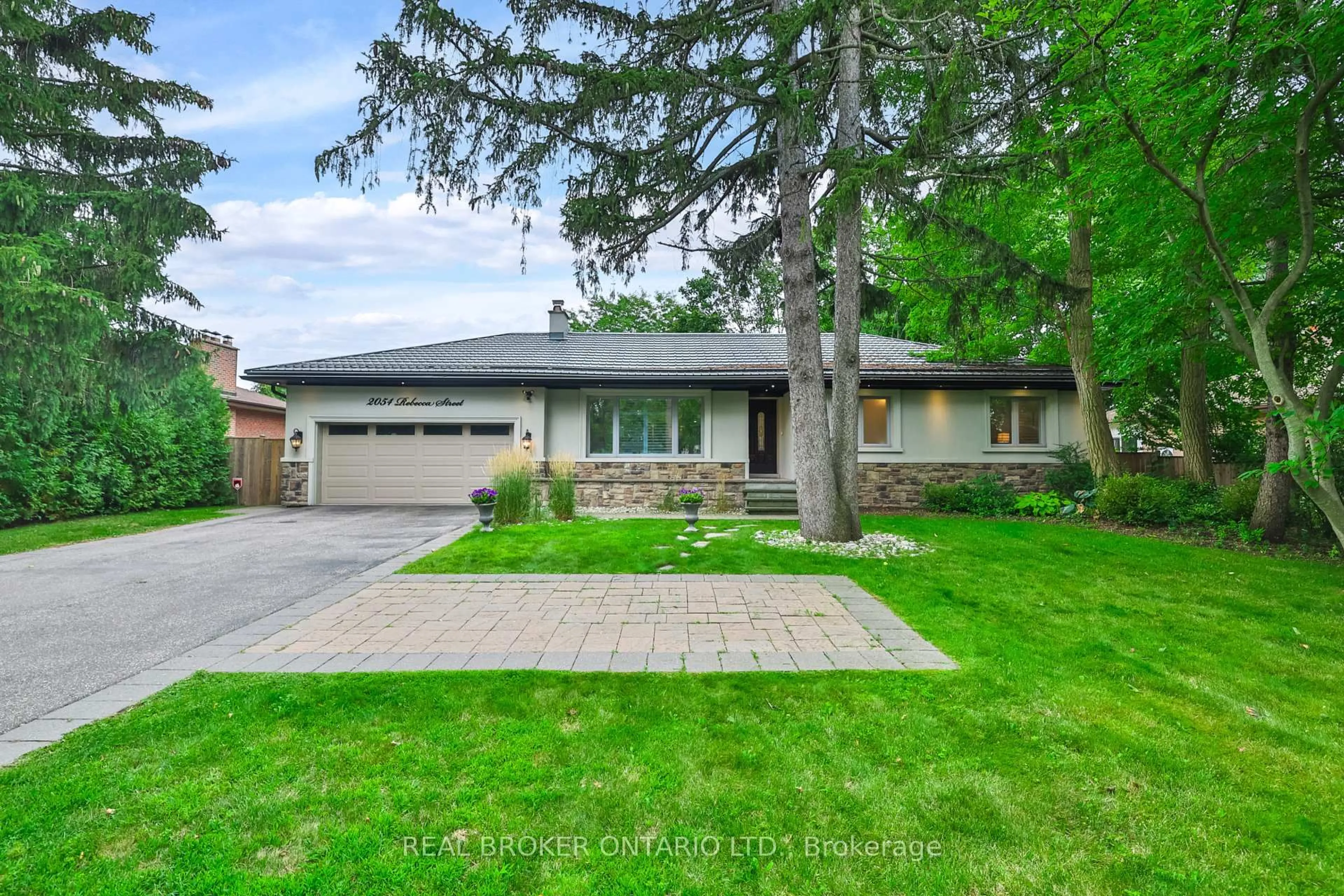 Home with brick exterior material, street for 2054 Rebecca St, Oakville Ontario L6L 2A2