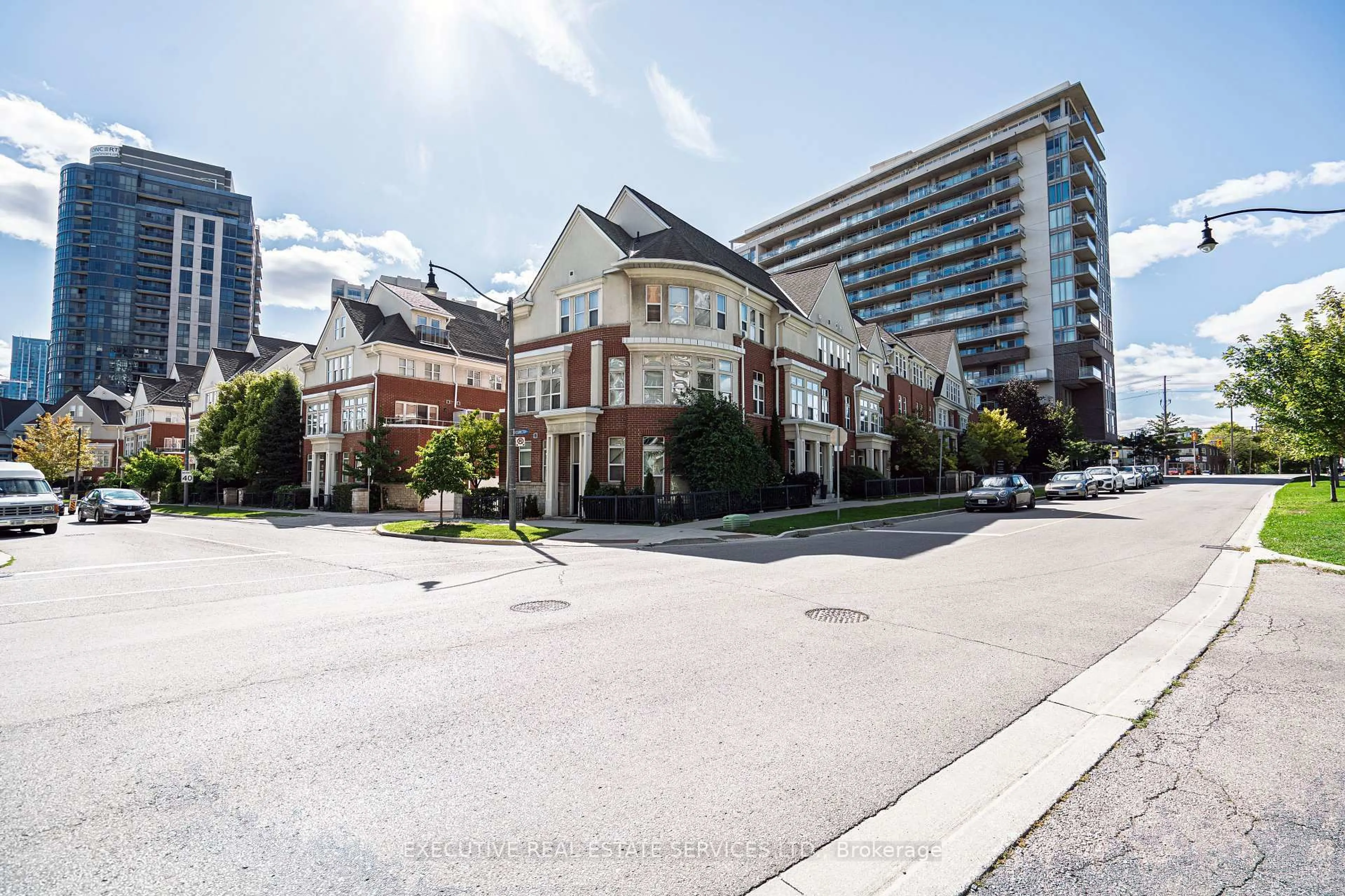 Unknown for 24 Michael Power Pl, Toronto Ontario M9A 5G9