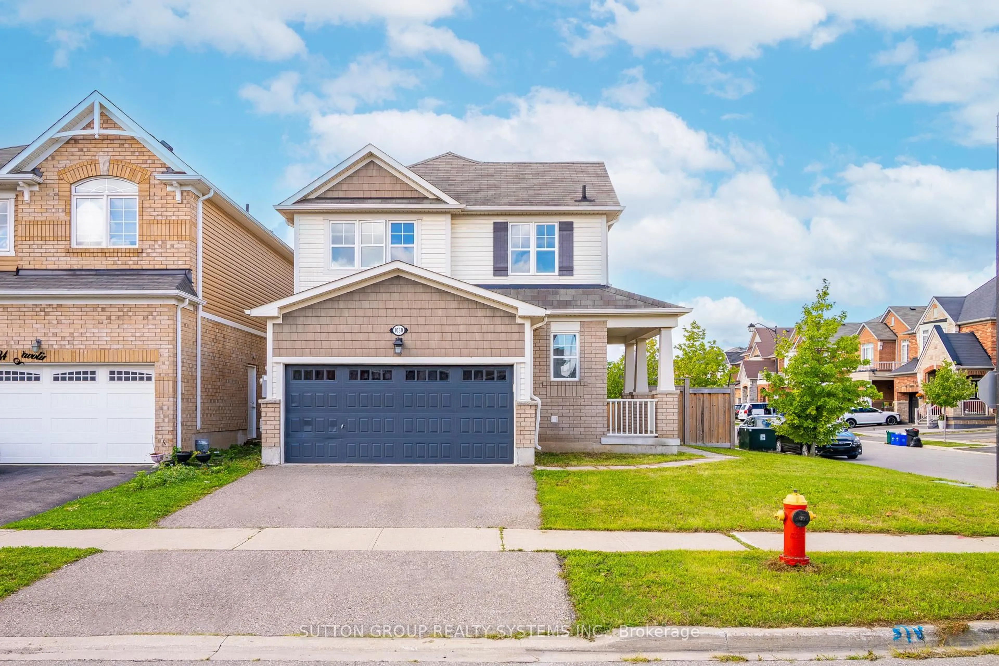 Home with vinyl exterior material, street for 1030 Savoline Blvd, Milton Ontario L9T 8P3