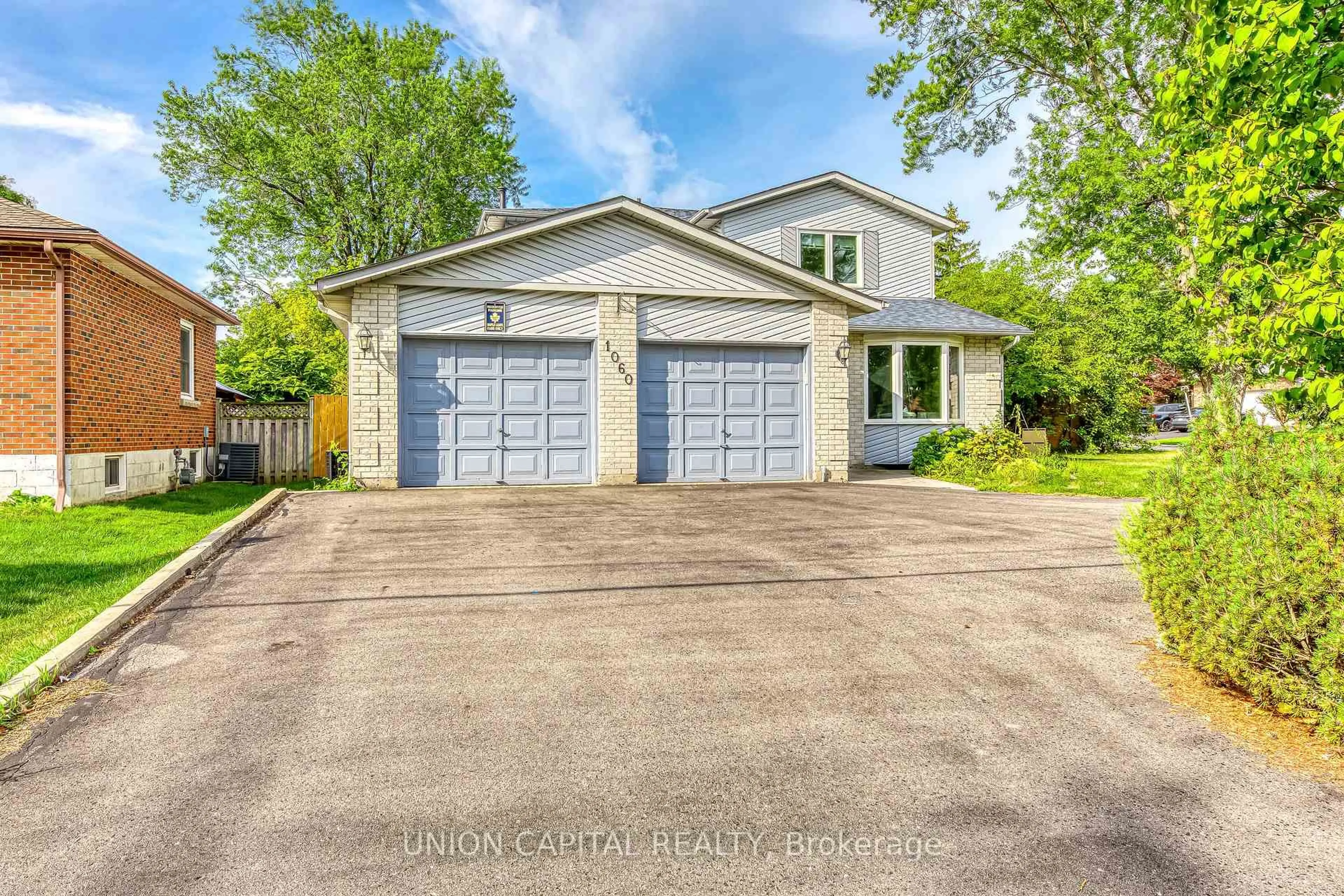 Unknown for 1060 Glendor Ave, Burlington Ontario L7R 3V4