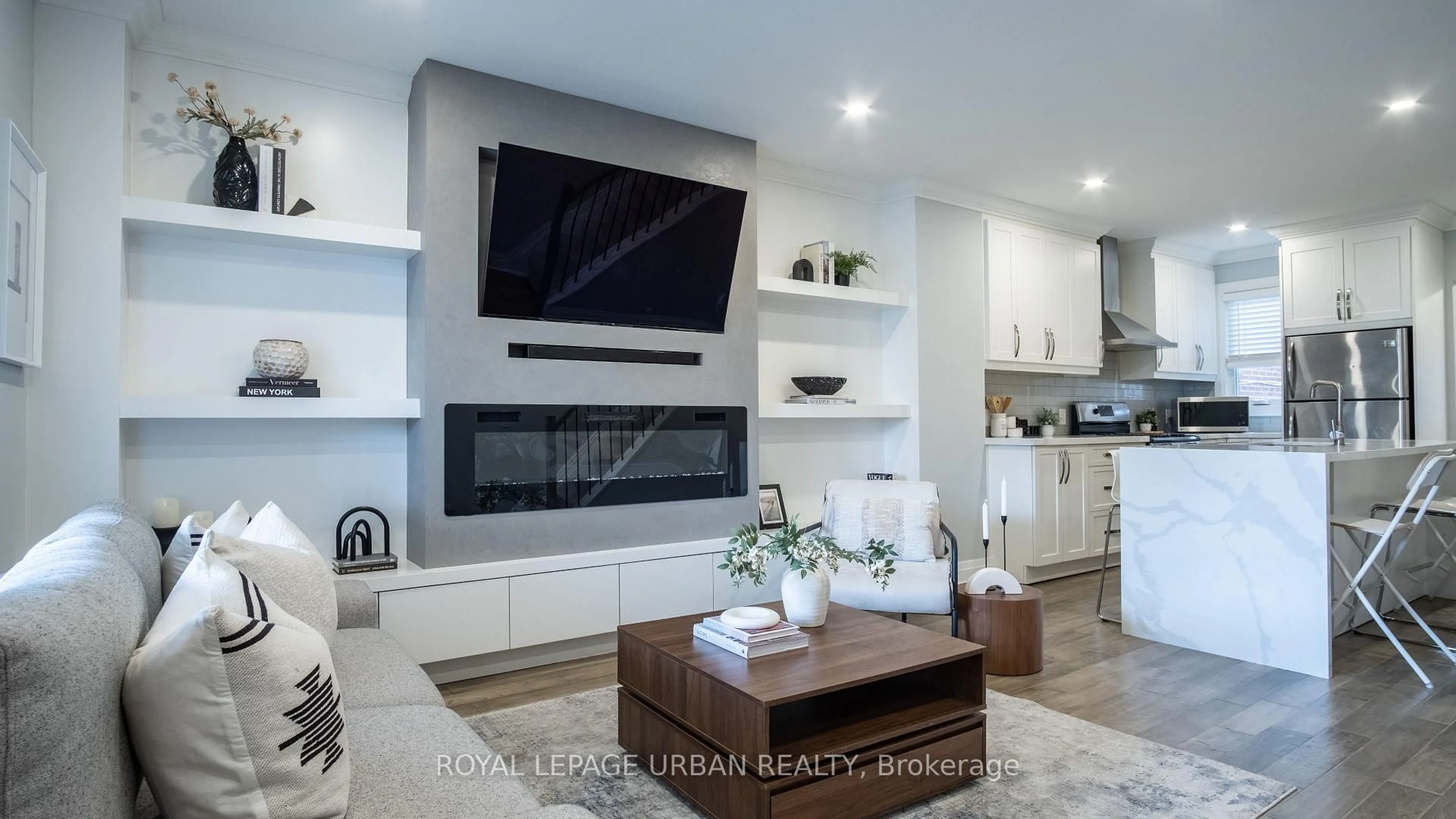 Home theater for 1598 Dufferin St, Toronto Ontario M6H 3L6