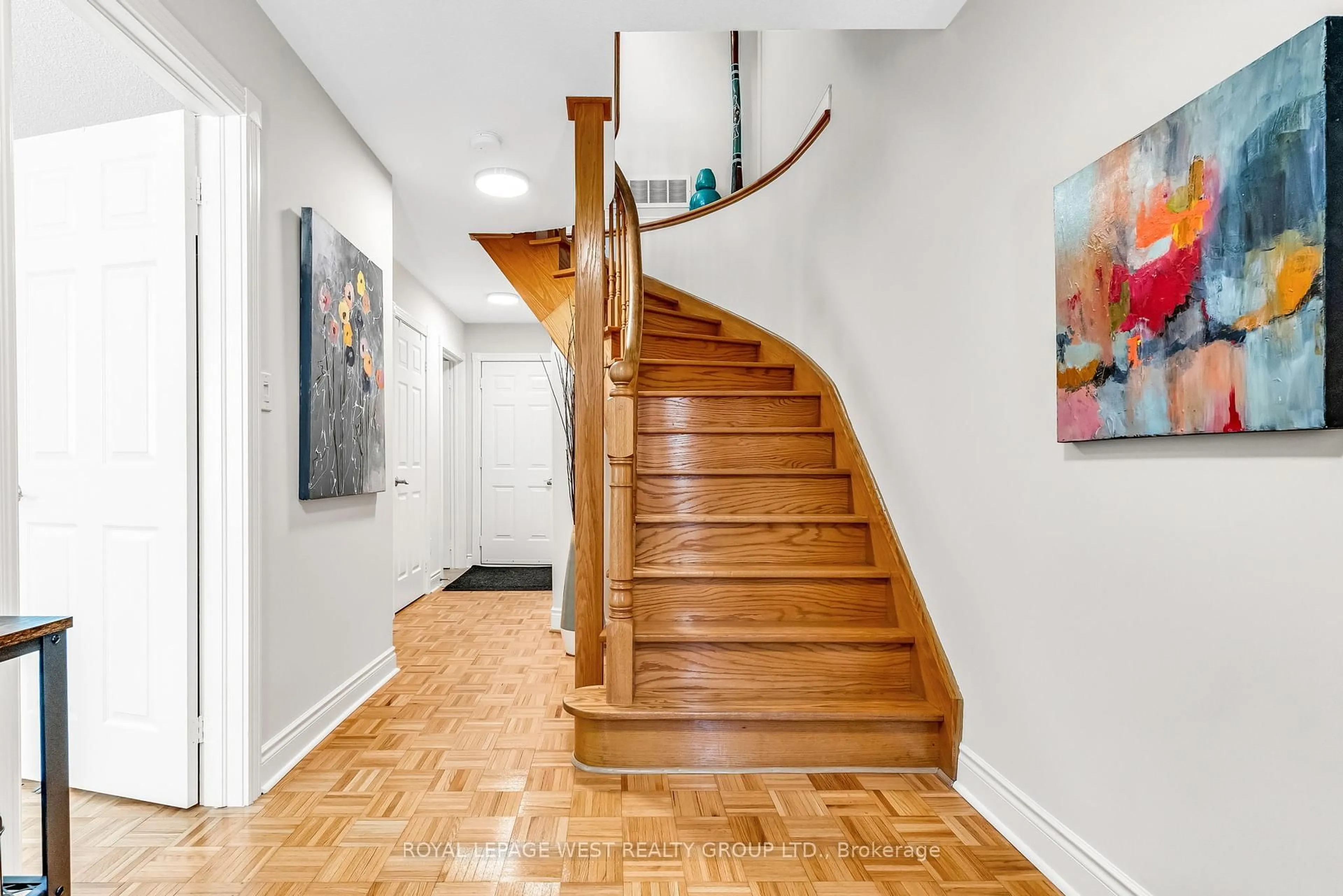 Stairs for 16 Yachters Lane, Toronto Ontario M8V 4C5