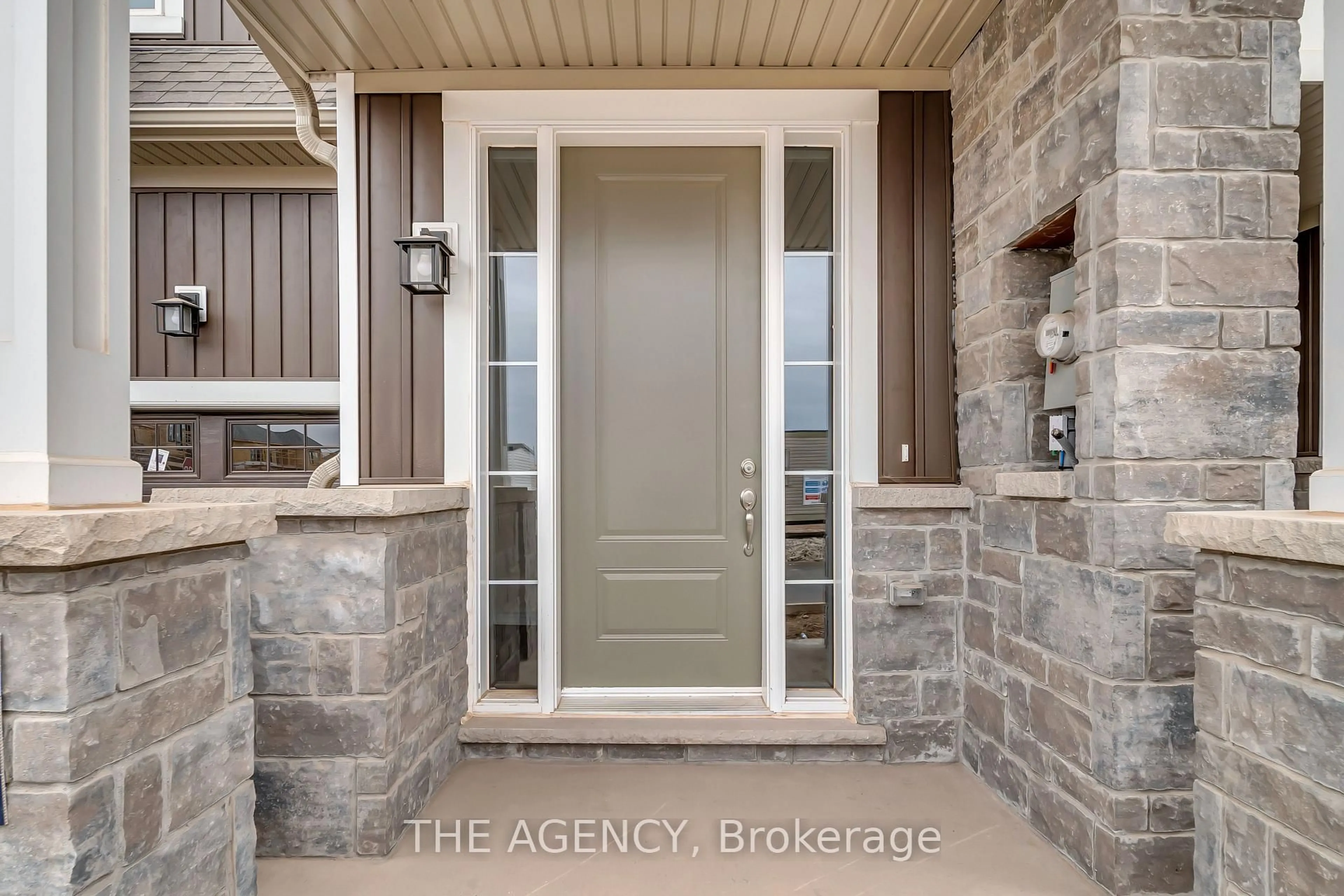 Indoor entryway for 13 Steer Rd, Erin Ontario N0B 1T0
