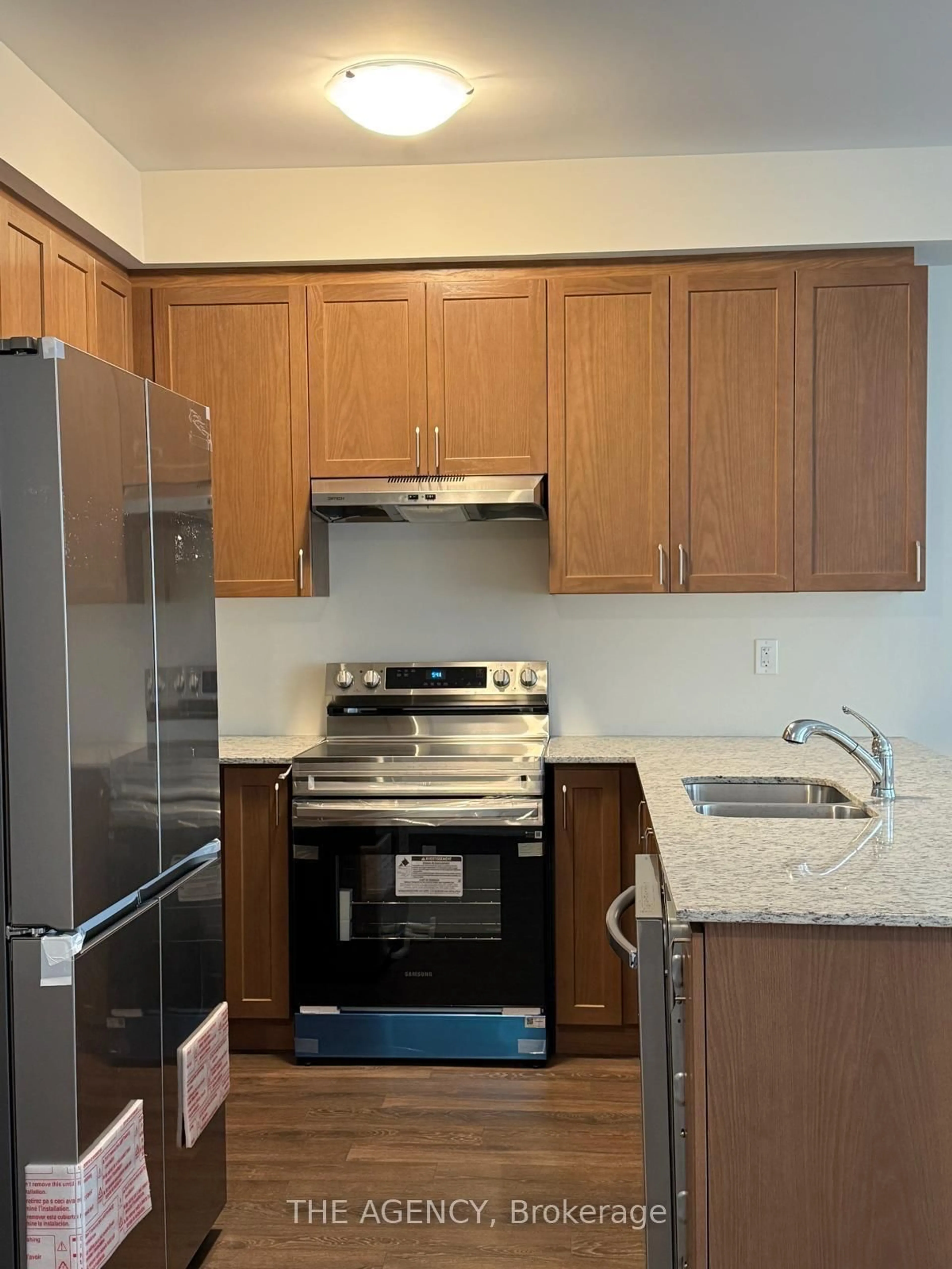 Standard kitchen, unknown for 13 Steer Rd, Erin Ontario N0B 1T0