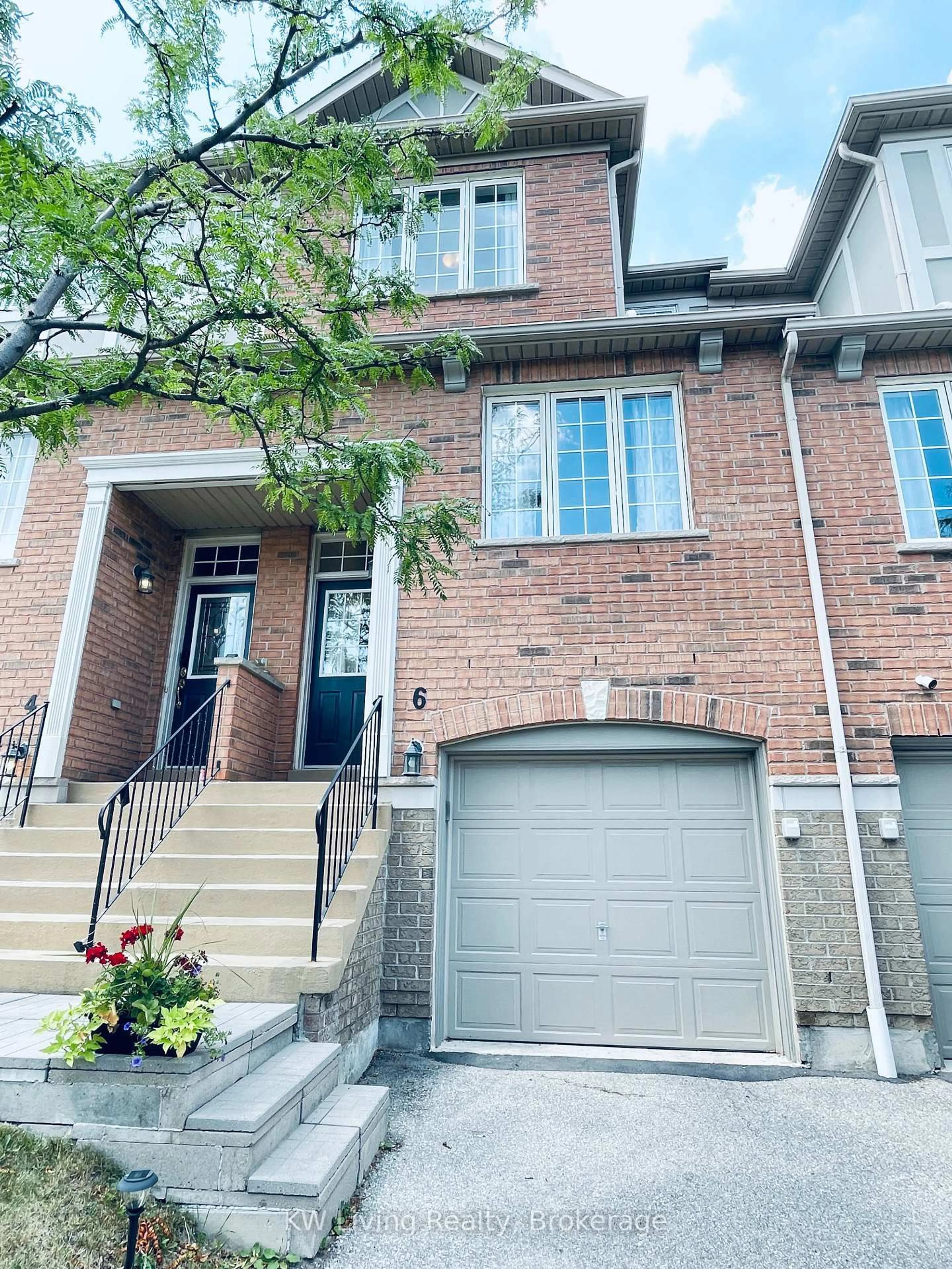 Home with brick exterior material, street for 5055 Heatherleigh Ave #6, Mississauga Ontario L5V 2R6
