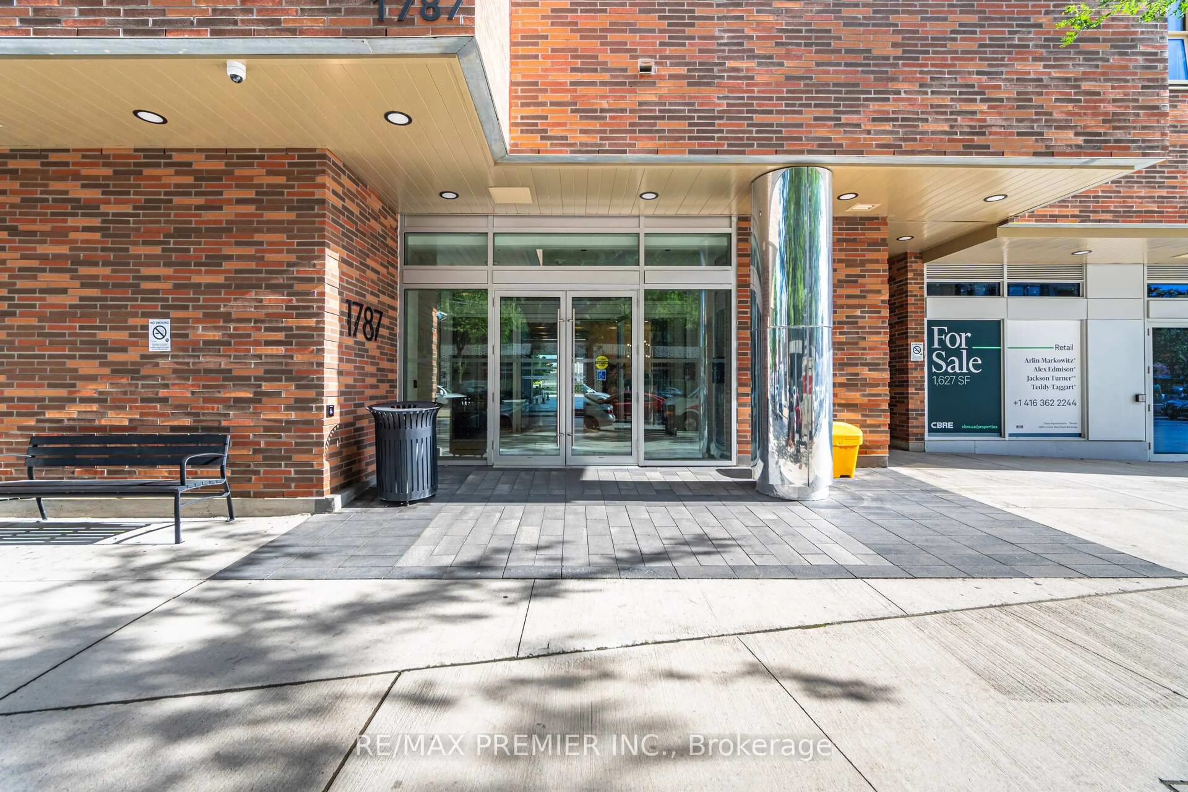 Indoor foyer for 1787 St. Clair Ave #311, Toronto Ontario M6N 0B7