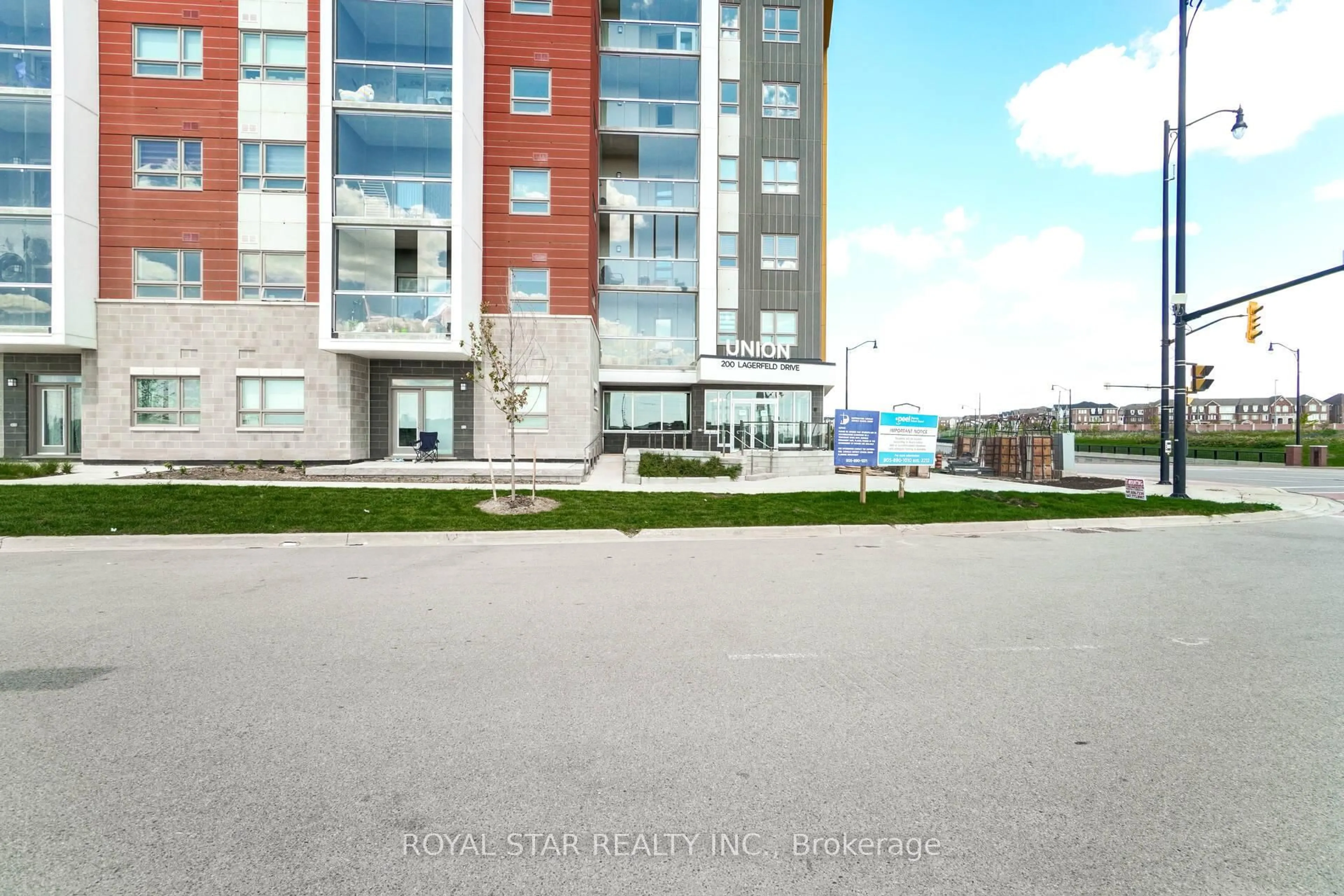 Patio, unknown for 200 Lagerfeld Dr #601, Brampton Ontario L7A 5G5
