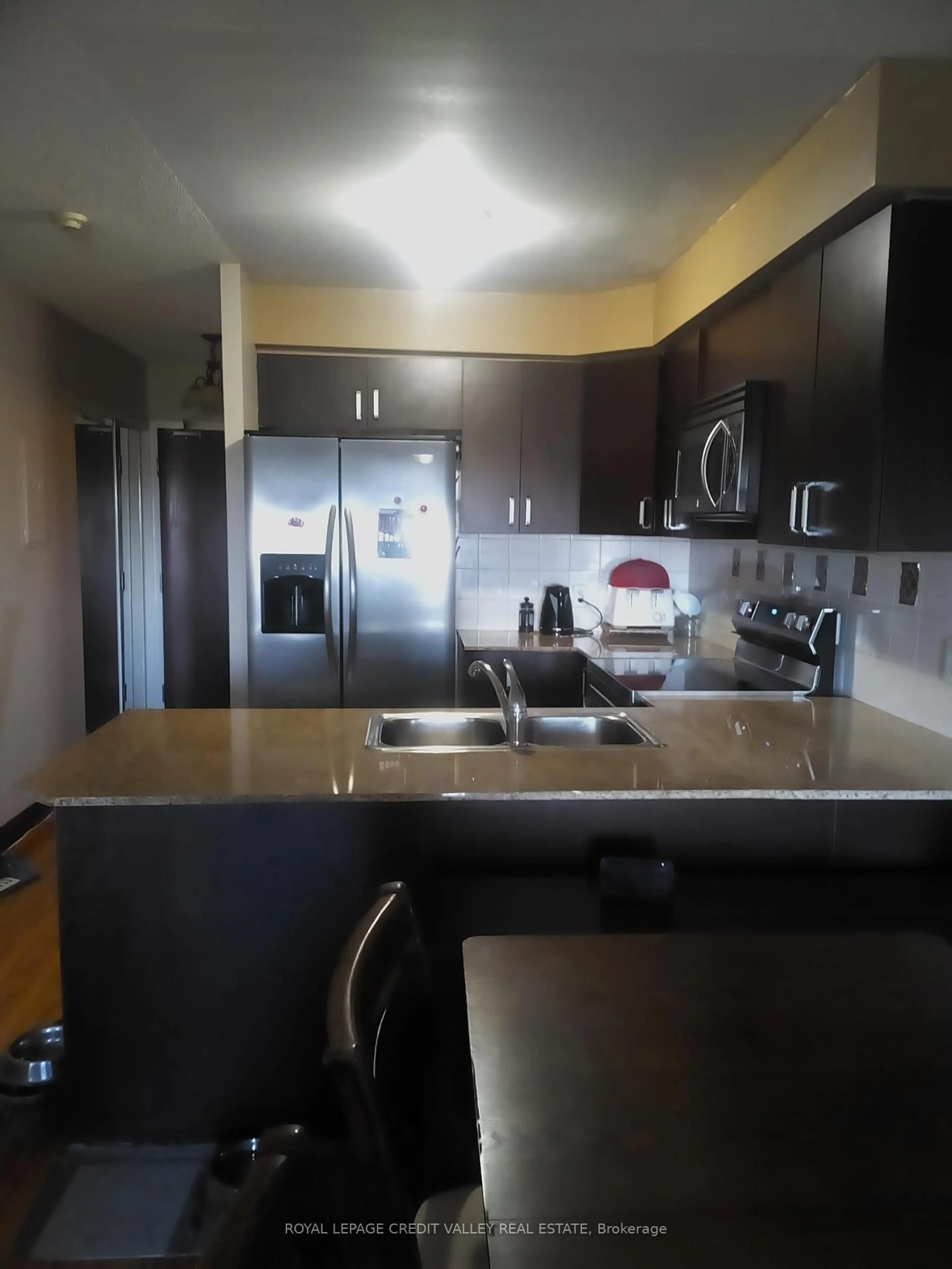 Unknown for 7405 Goreway Dr #517, Mississauga Ontario L4T 0A3
