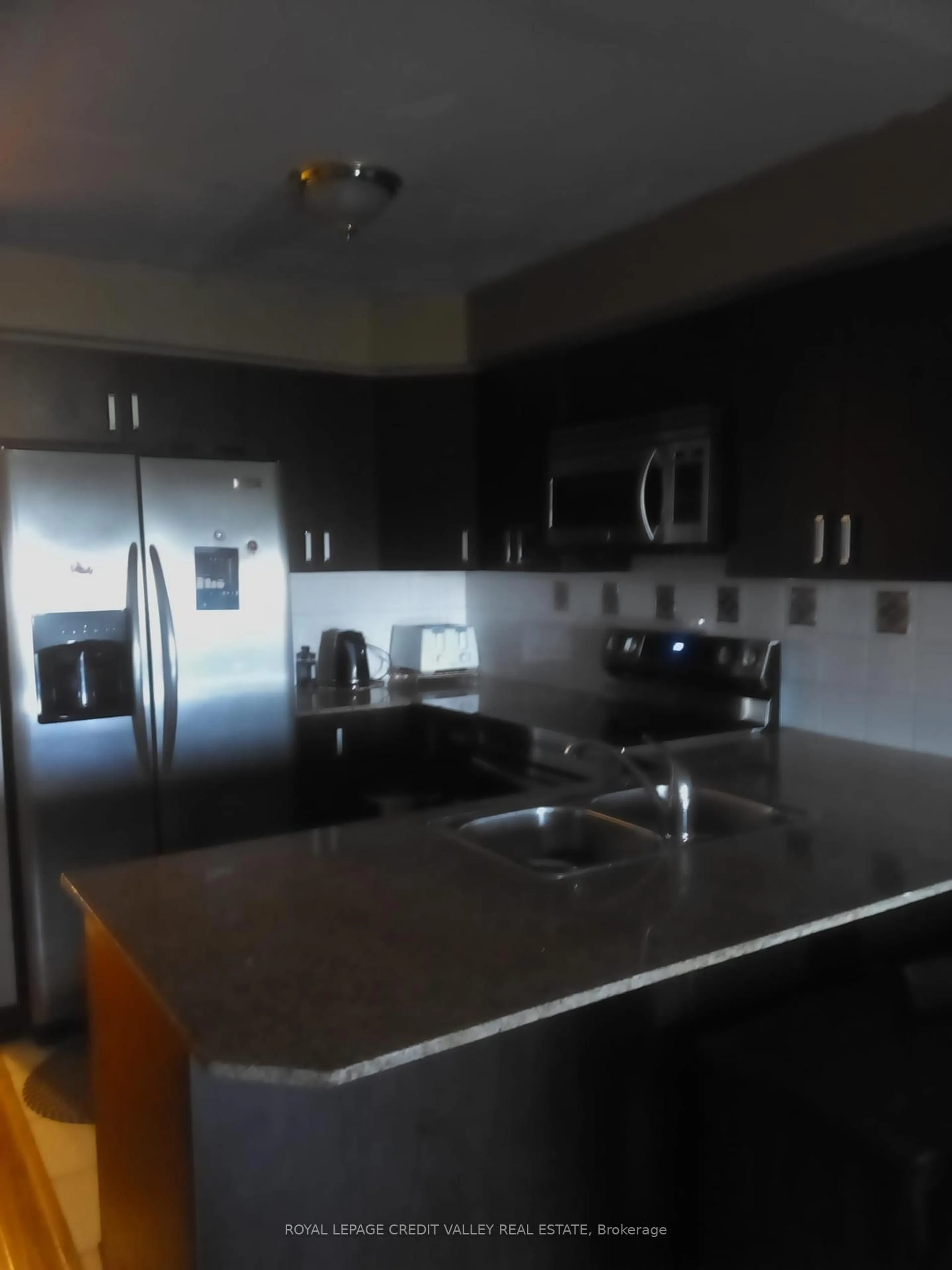 Standard kitchen, unknown for 7405 Goreway Dr #517, Mississauga Ontario L4T 0A3